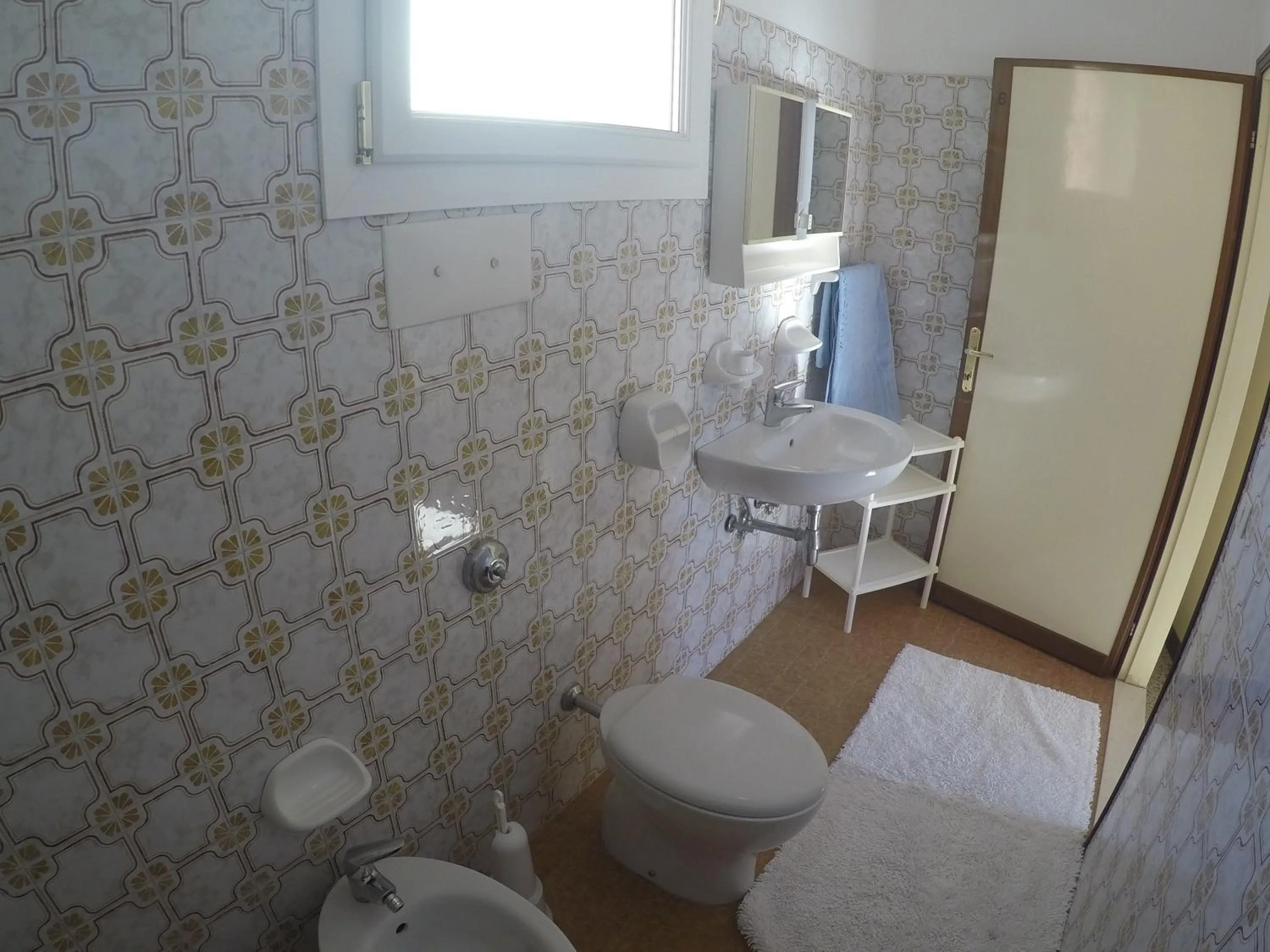 Toilet in Casa Francesca - Agenzia Cocal