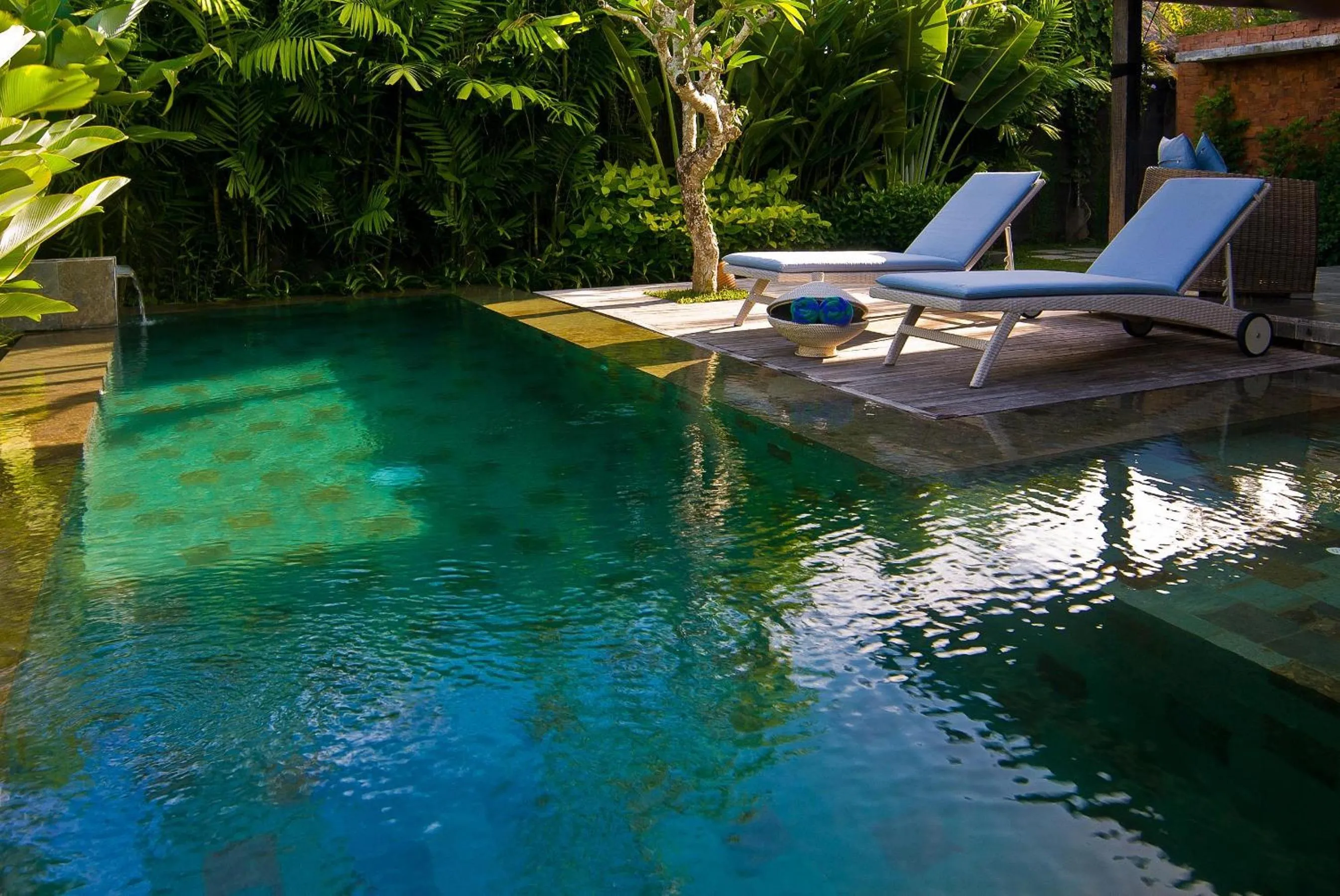 Photo of the whole room in Komea Villa