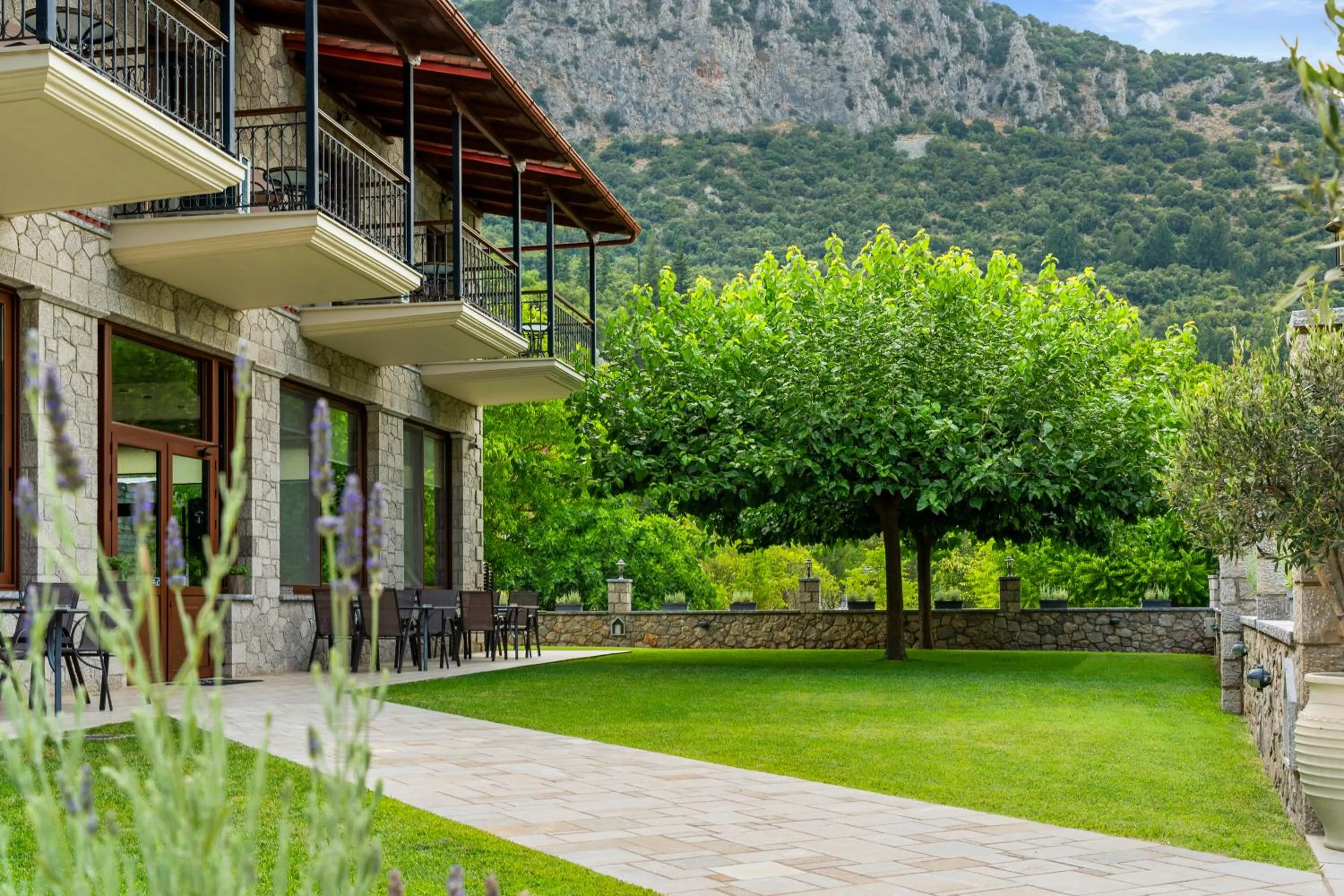 Property building in Lilea's Castle