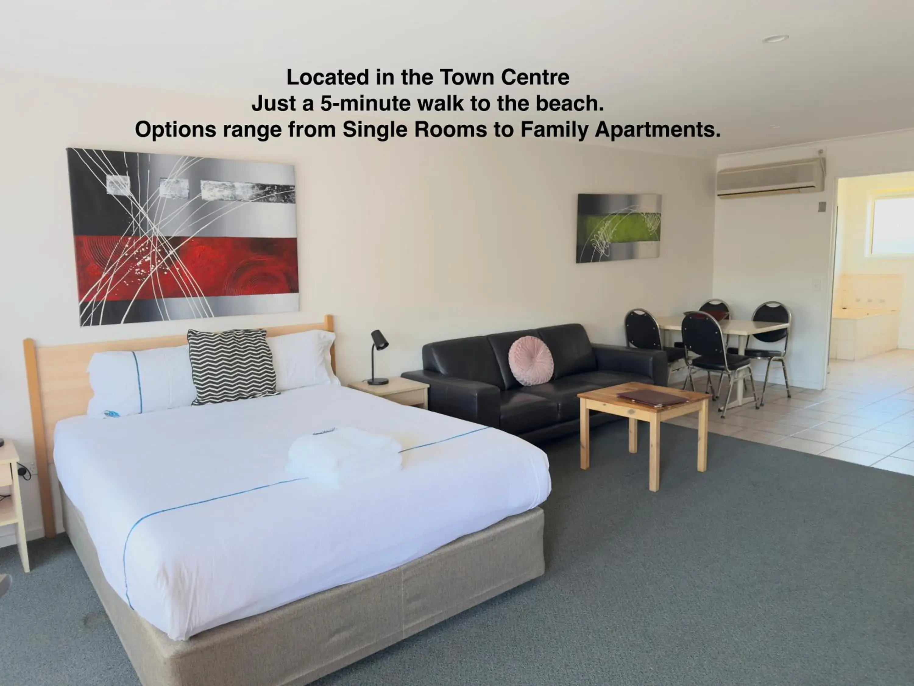 Bed in Beachcomber Motel & Apartments Bed in Beachcomber Motel & Apartments