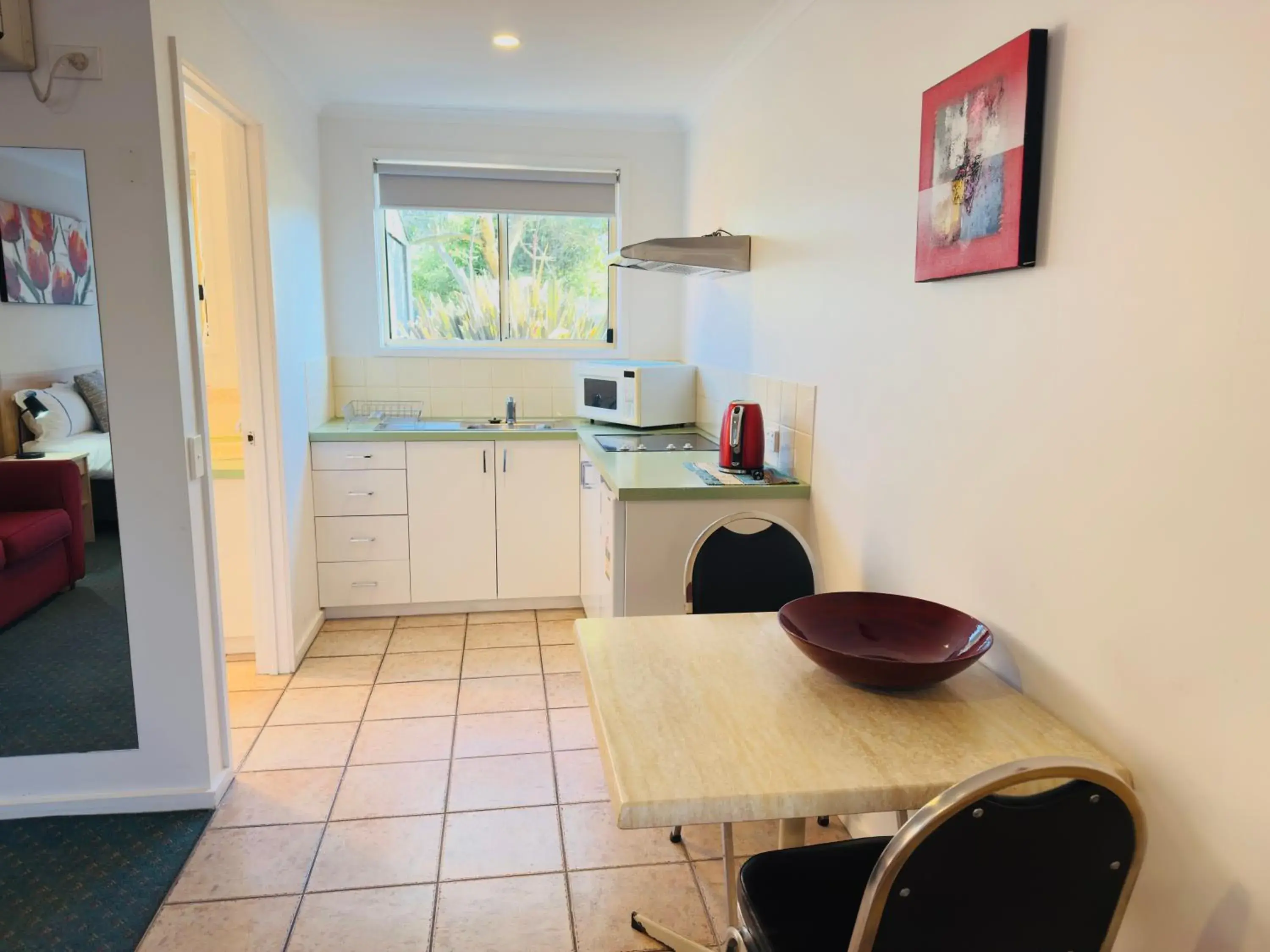 Property building in Beachcomber Motel & Apartments Property building in Beachcomber Motel & Apartments