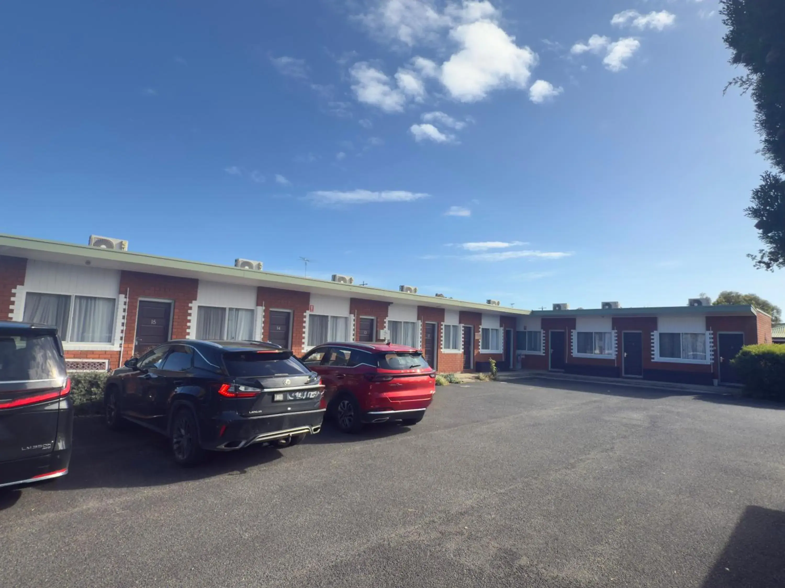 Property building in Beachcomber Motel & Apartments Property building in Beachcomber Motel & Apartments