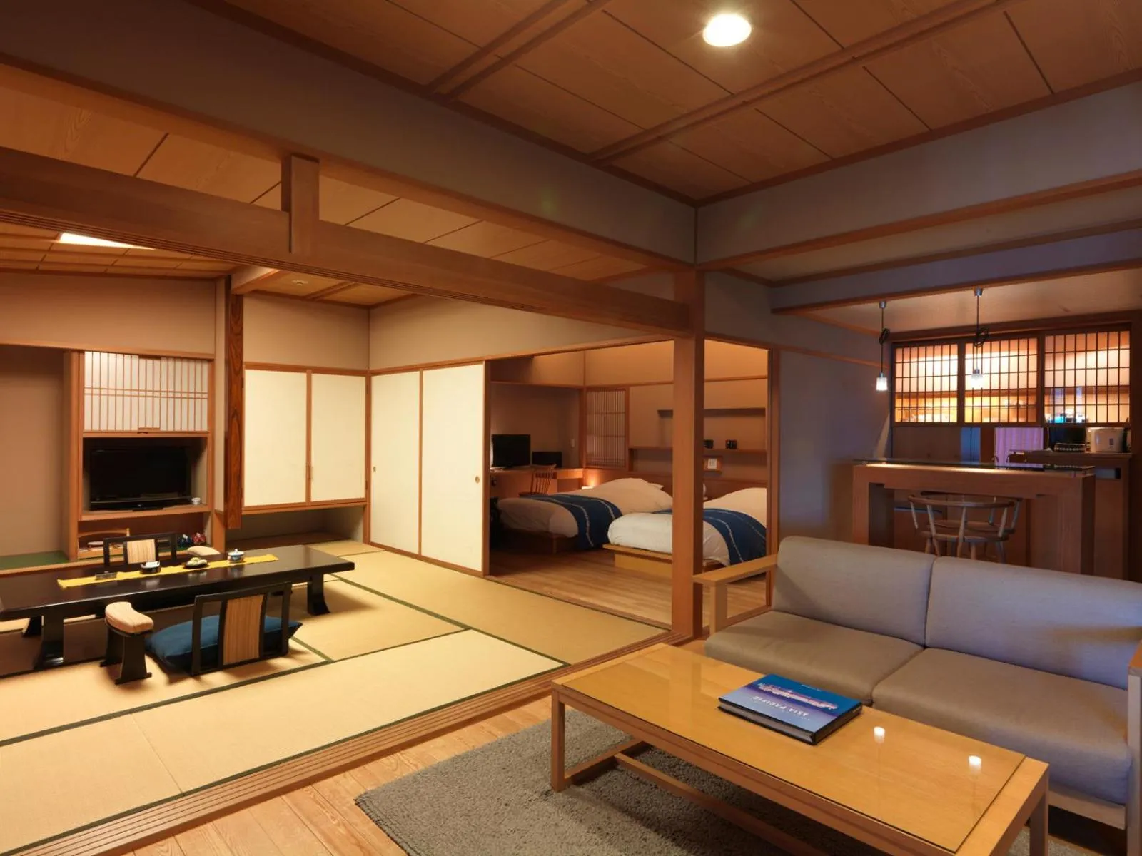 Photo of the whole room, Bed in Akan Tsuruga Besso Hinanoza