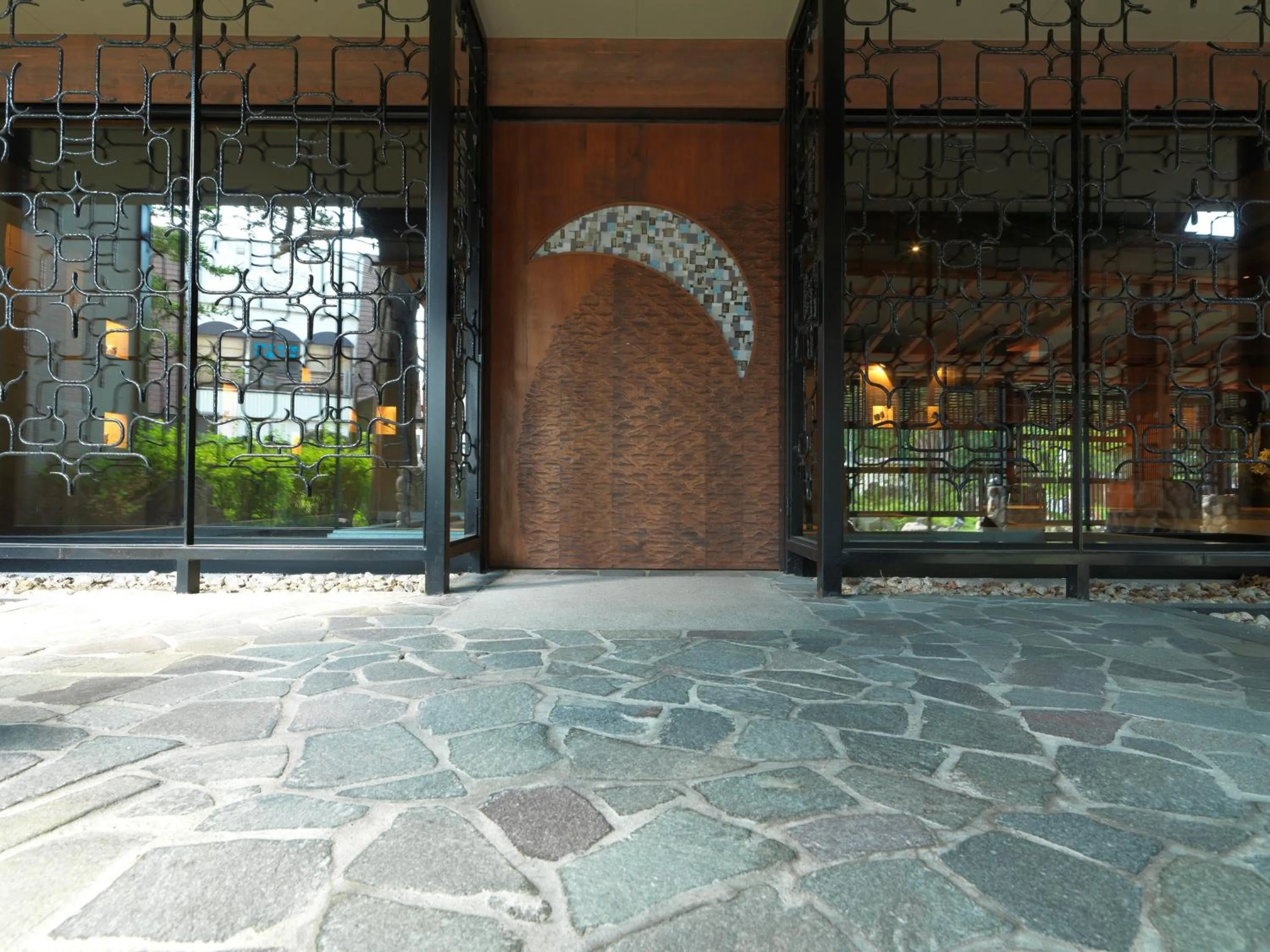 Facade/entrance in Akan Tsuruga Besso Hinanoza