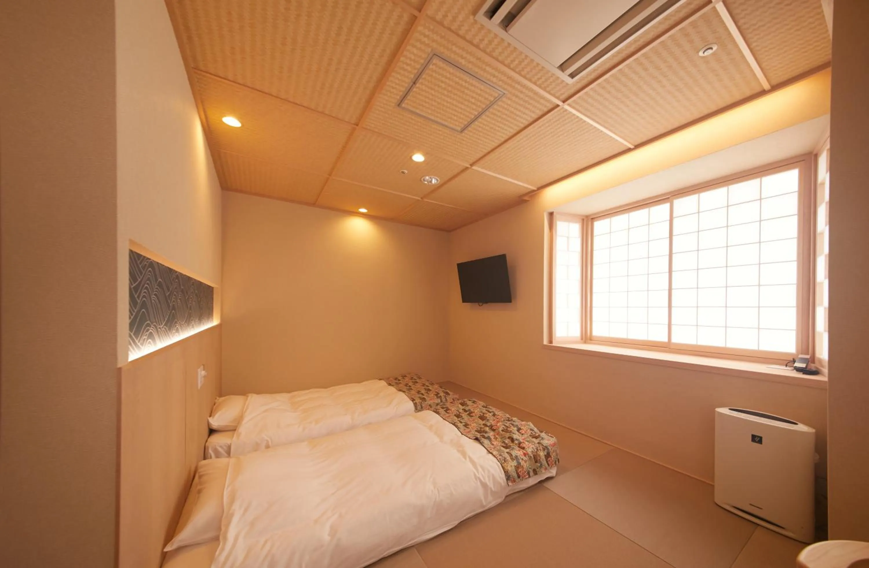 Photo of the whole room, Bed in Hotel Isago Kobe