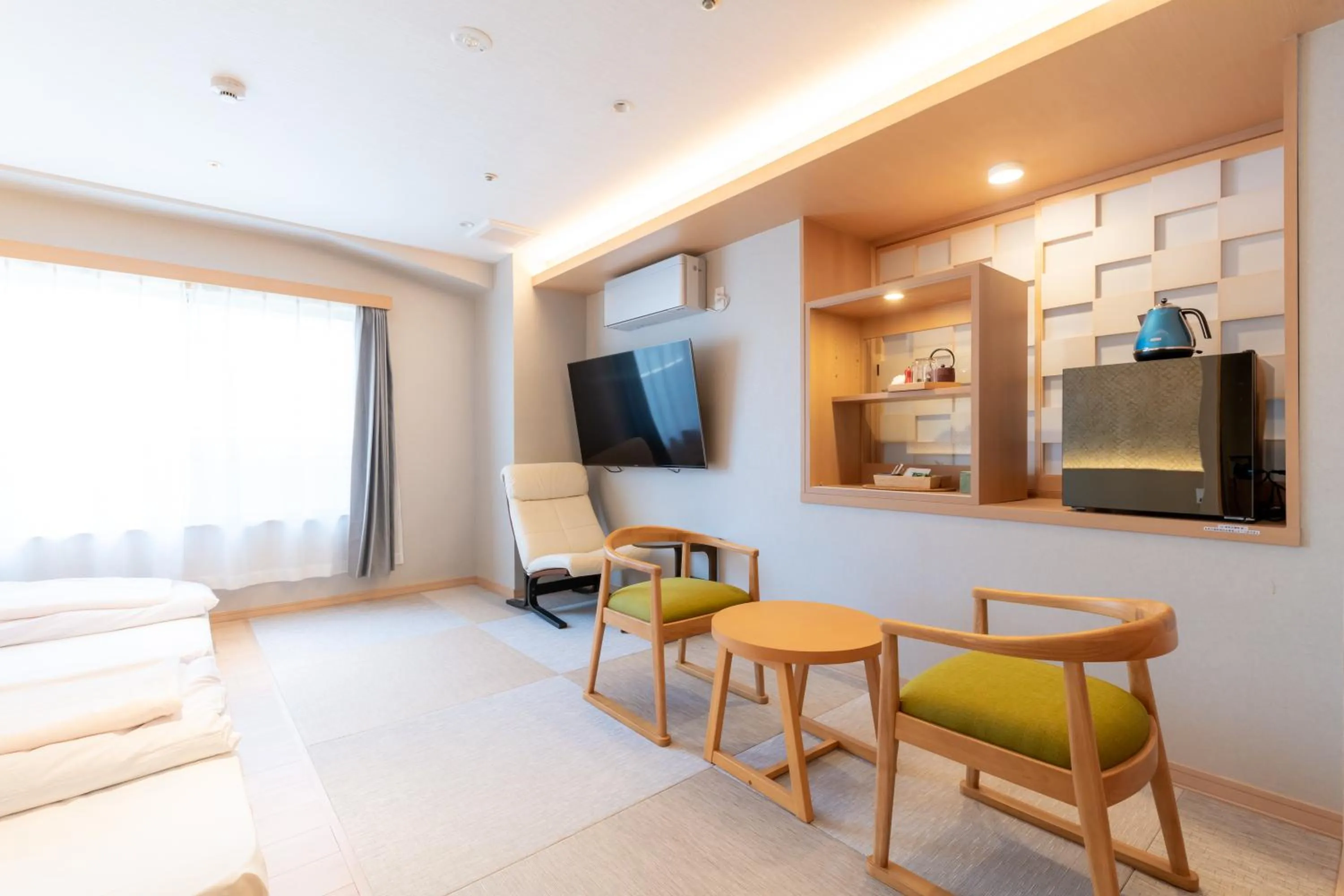 Photo of the whole room, Bed in Hotel Isago Kobe