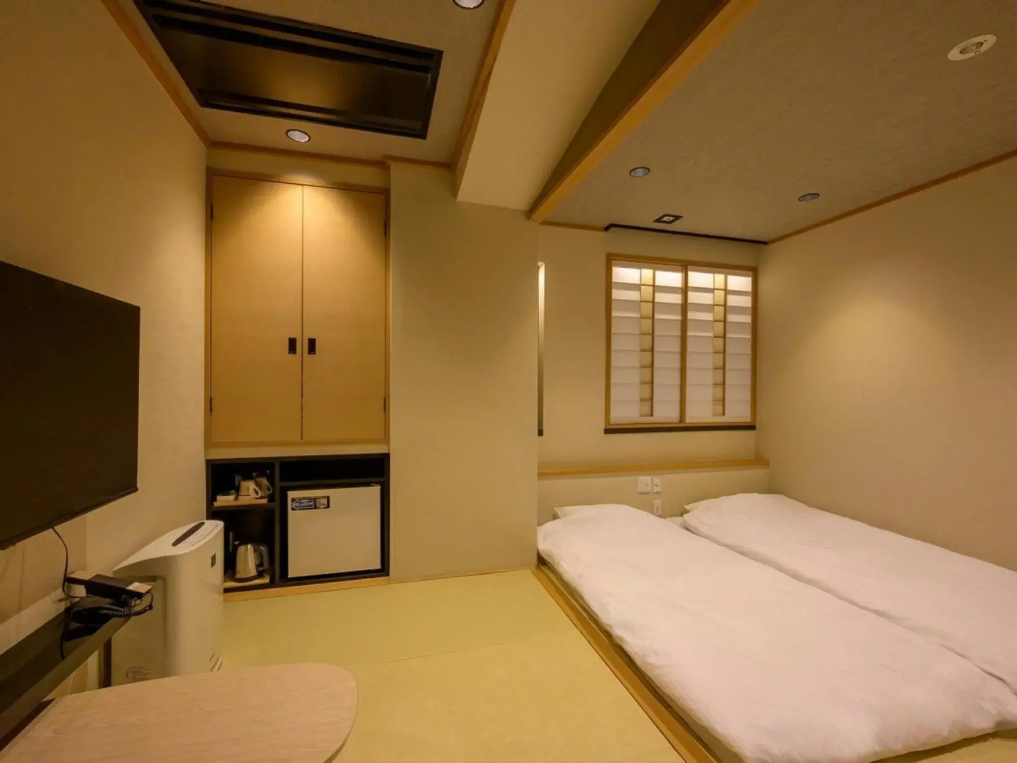 Photo of the whole room, Bed in Hotel Isago Kobe Photo of the whole room, Bed in Hotel Isago Kobe