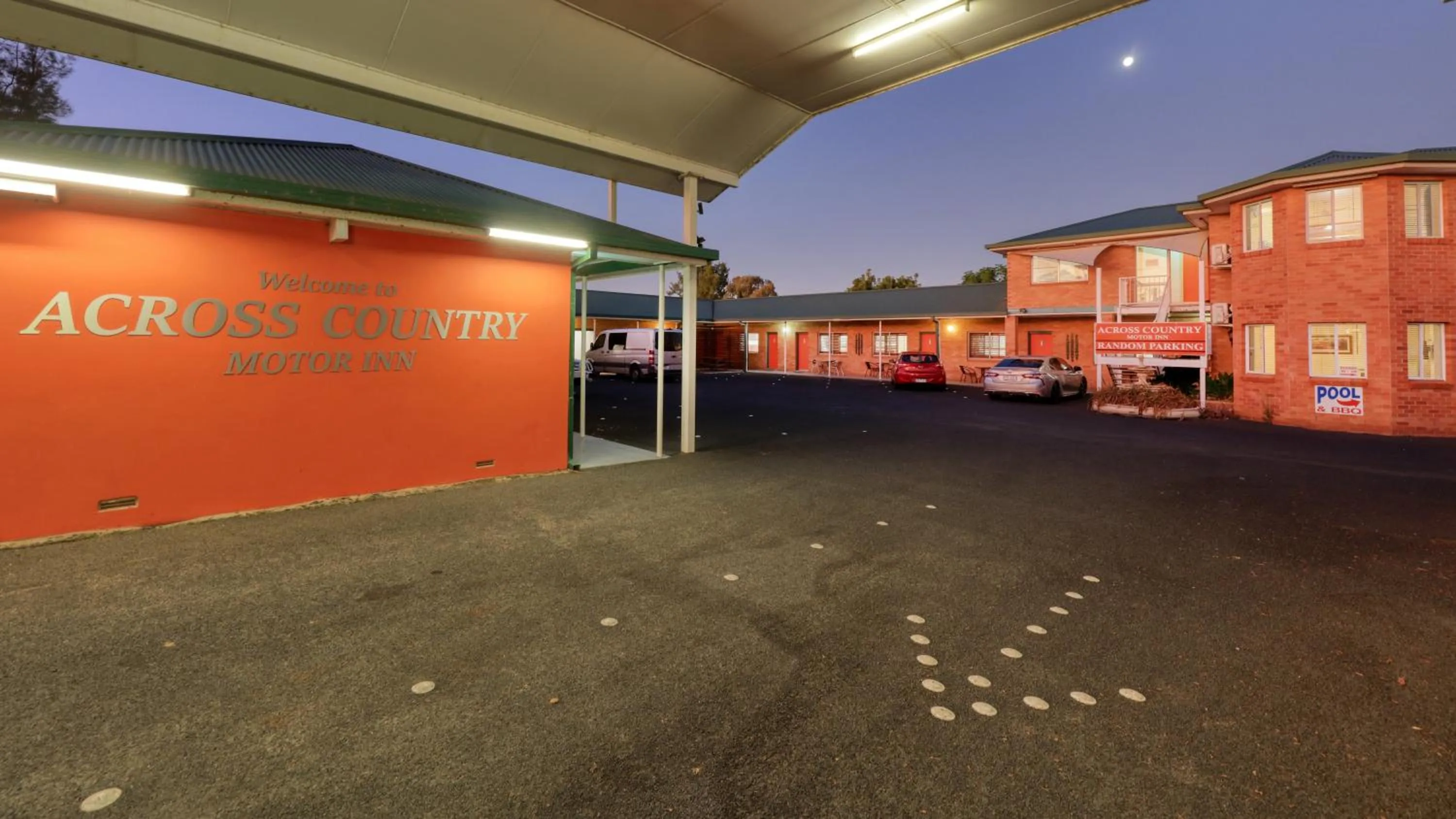 Across Country Motor Inn