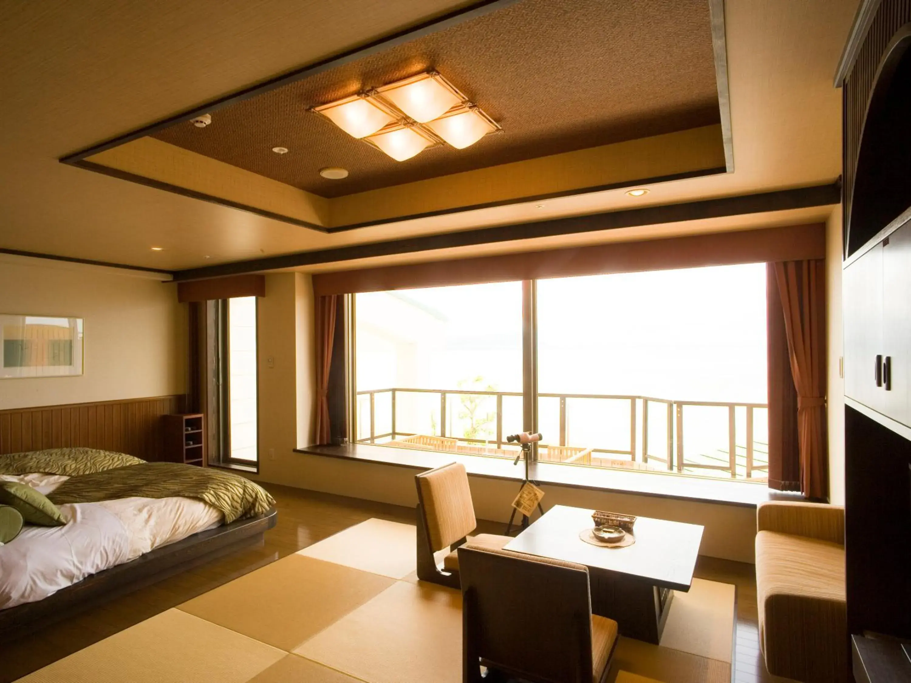 Photo of the whole room, Bed in Lake Saroma Tsuruga Resort Photo of the whole room, Bed in Lake Saroma Tsuruga Resort