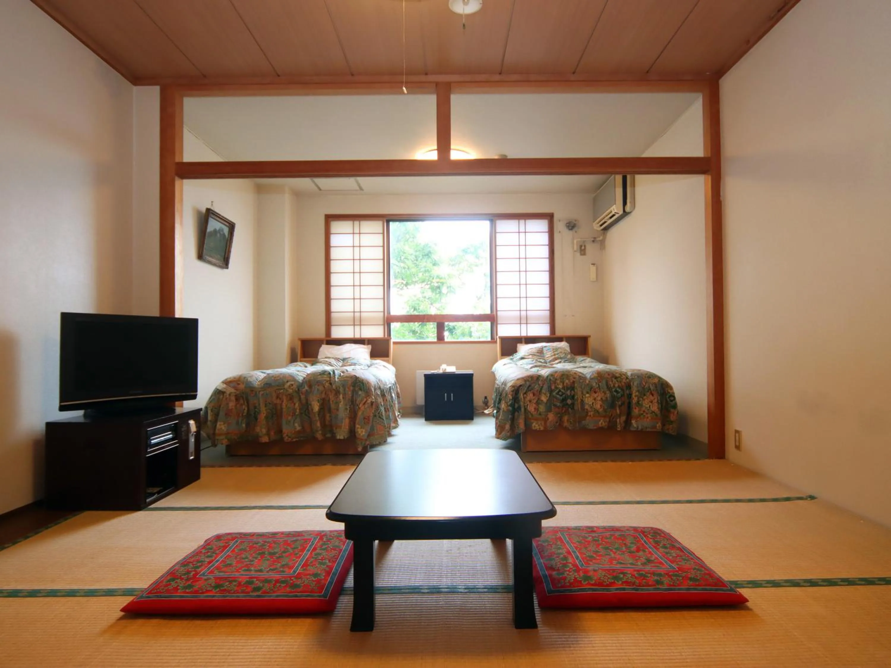 Photo of the whole room, Bed in Star Hotel Akakura