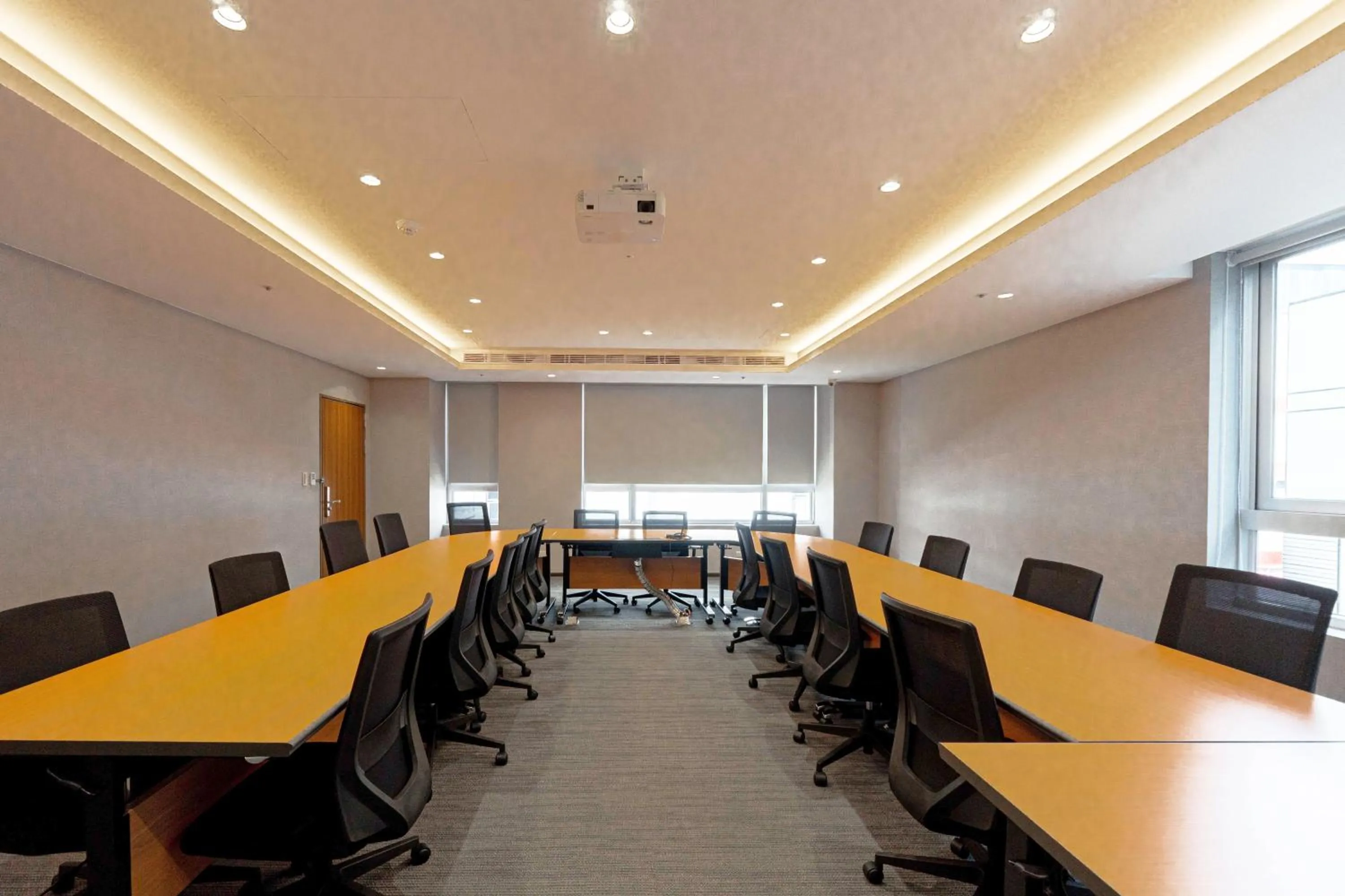Meeting/conference room in Home Hotel