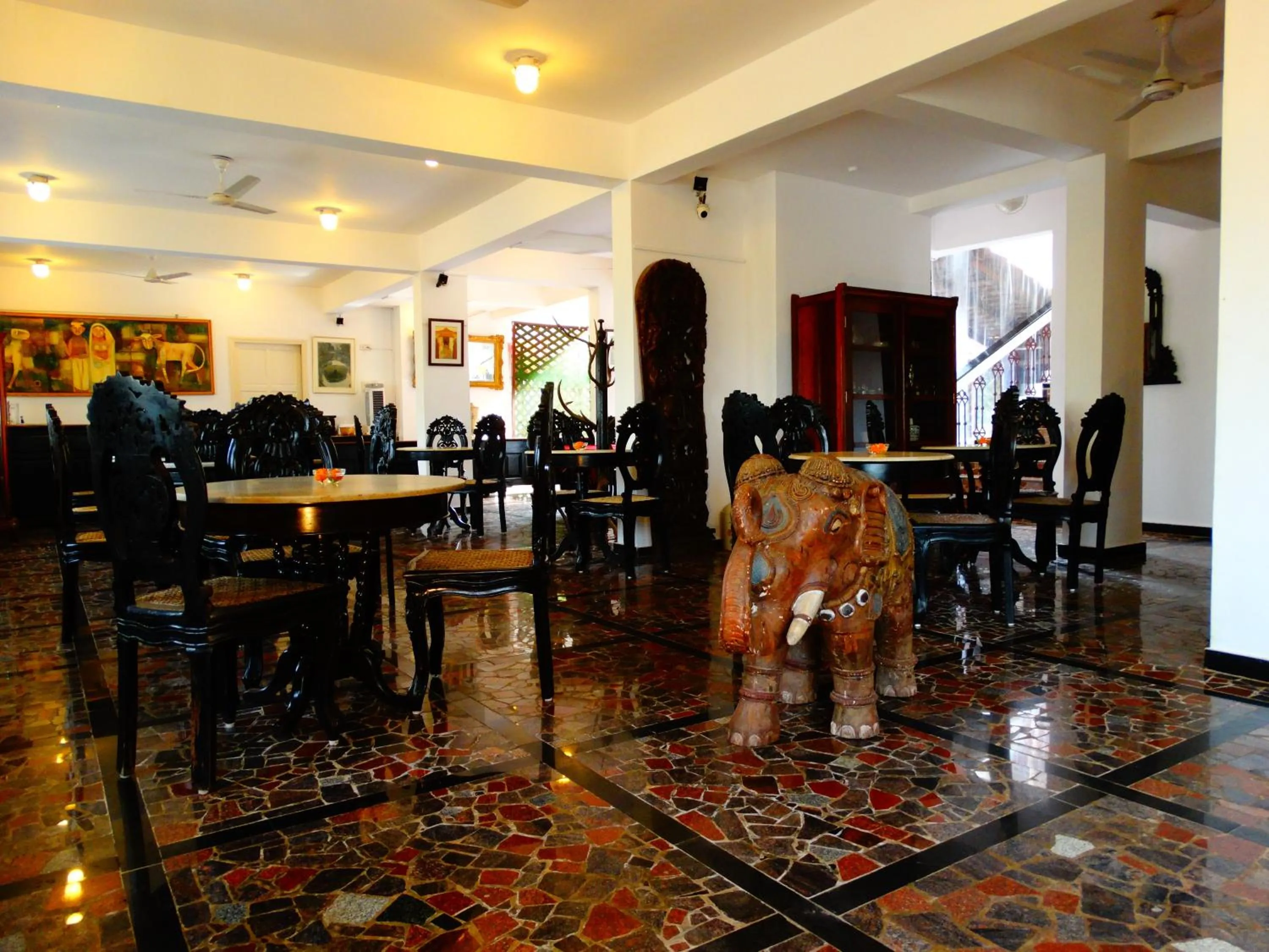 Lounge or bar in WelcomHeritage Panjim Inn