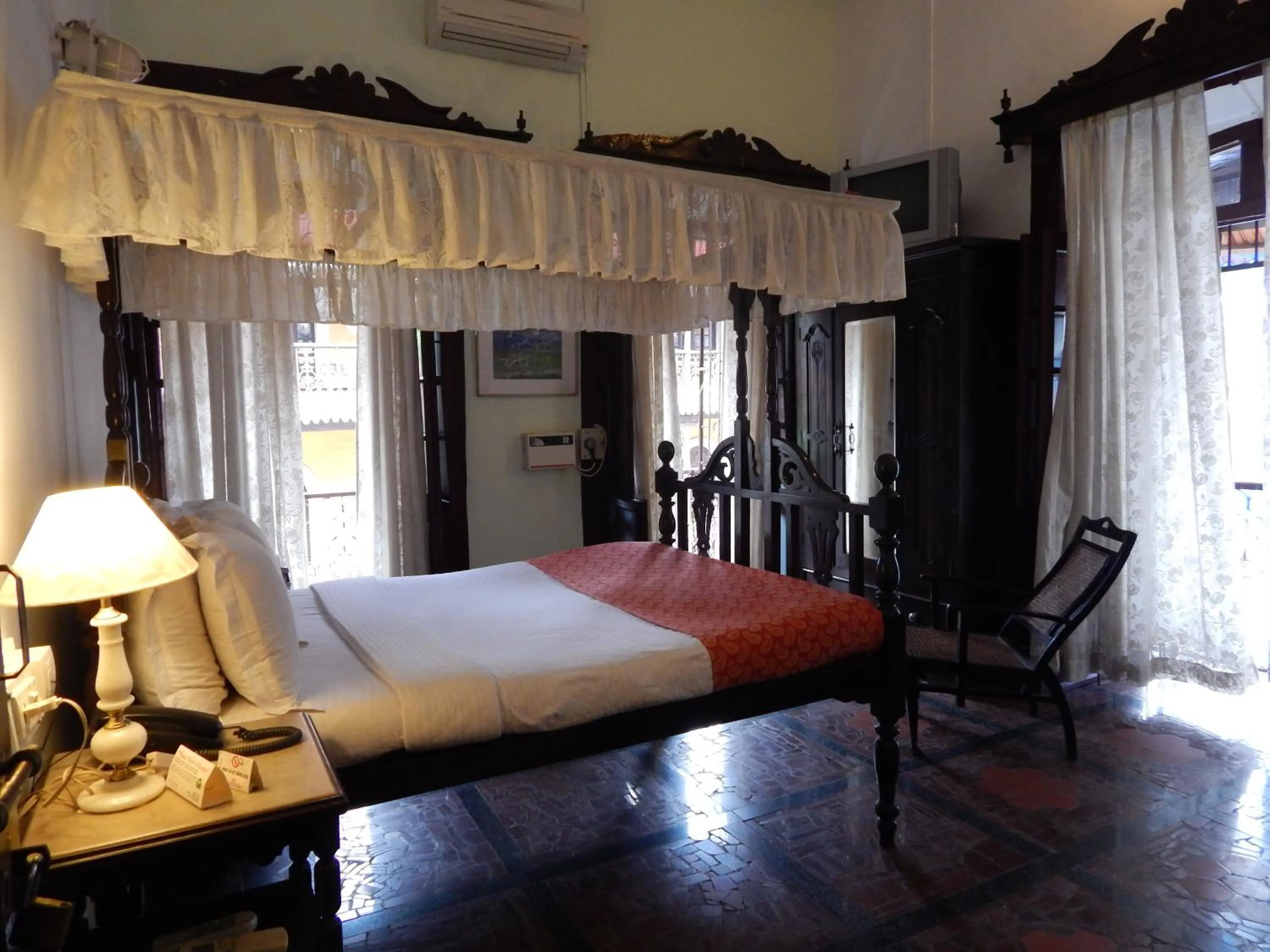 Day, Bed in WelcomHeritage Panjim Inn