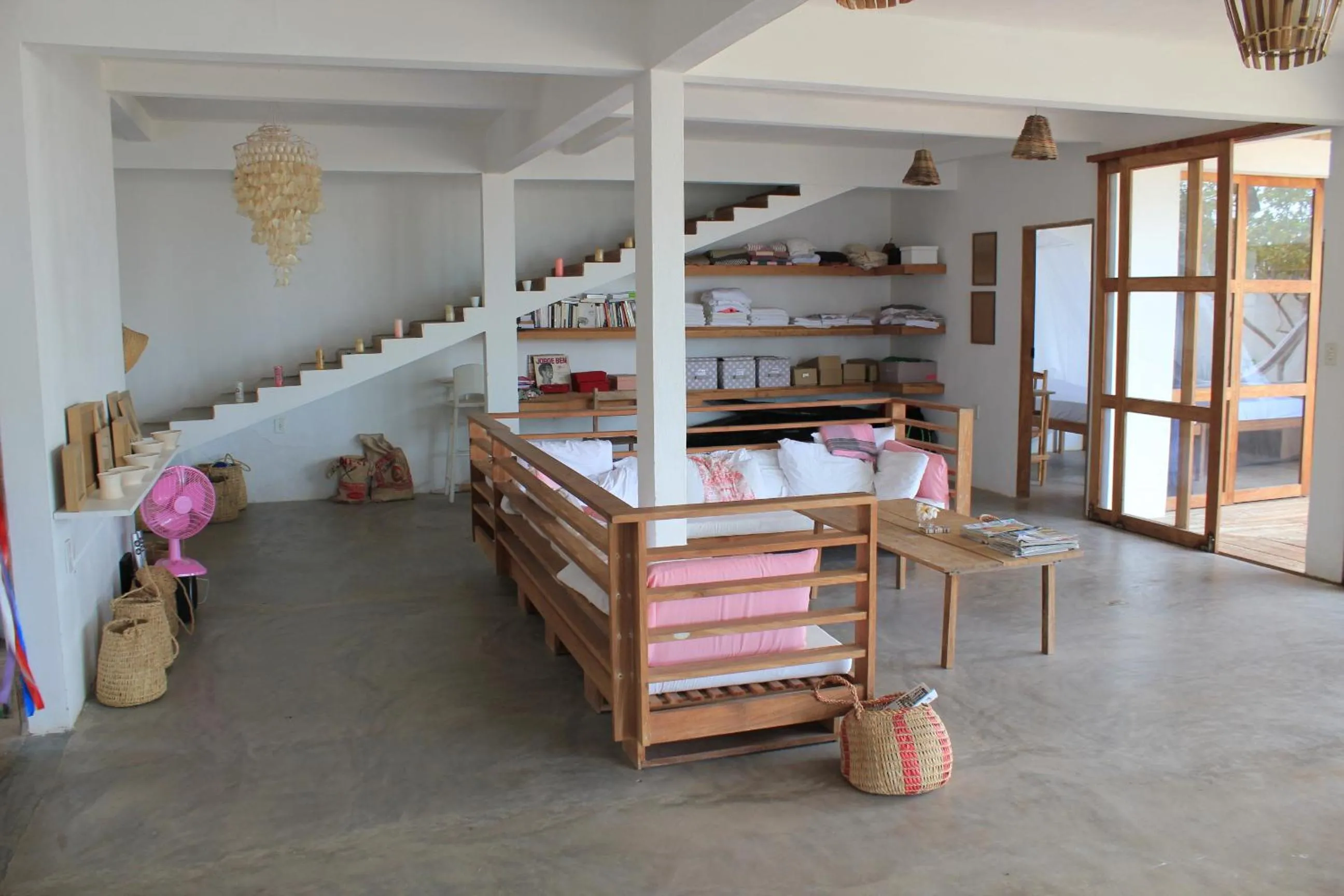 Library in Casa da Gwen