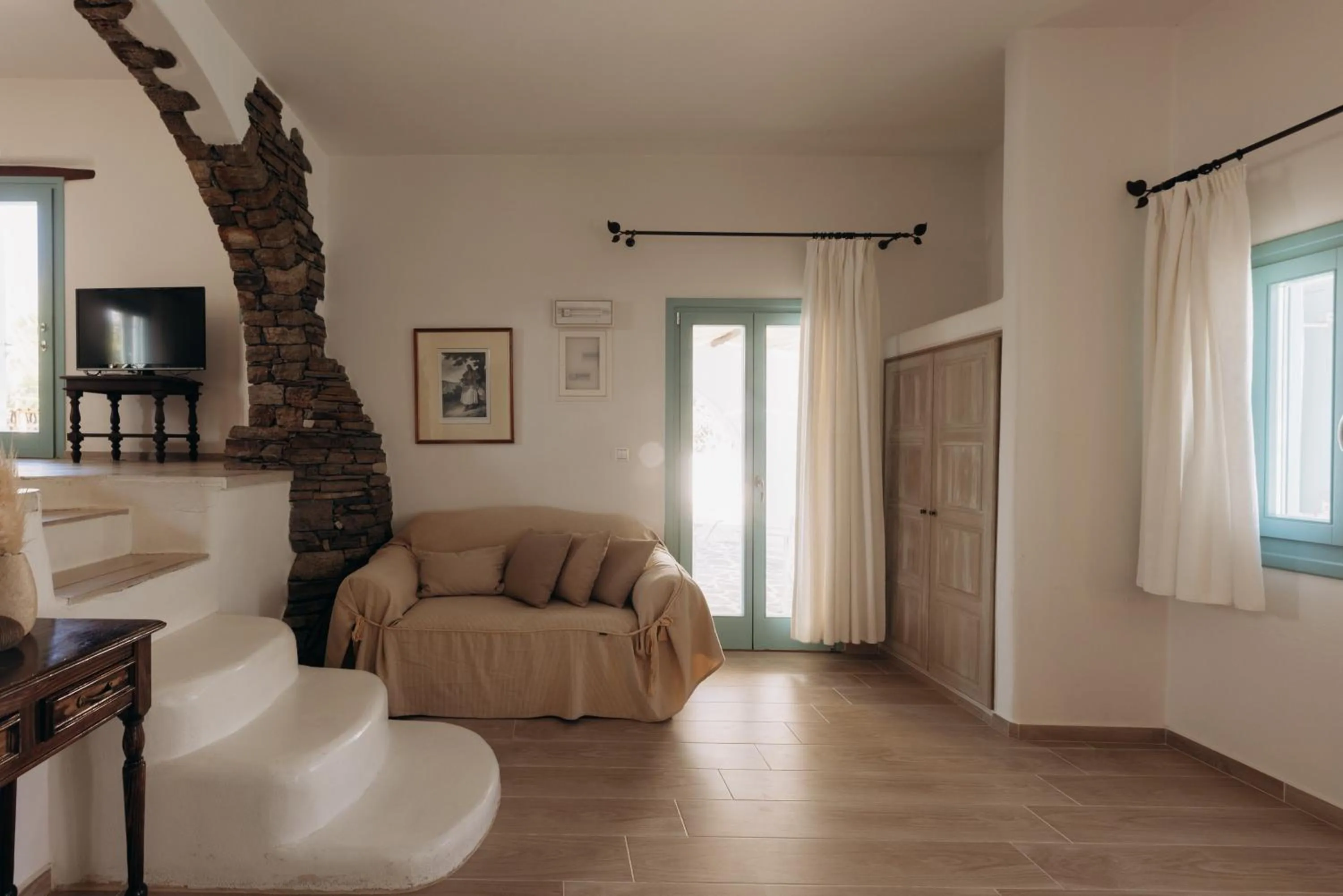 Seating area in Medusa Beach Resort & Suites