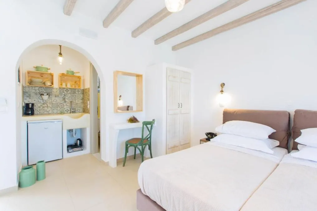 Medusa Beach Resort & Suites