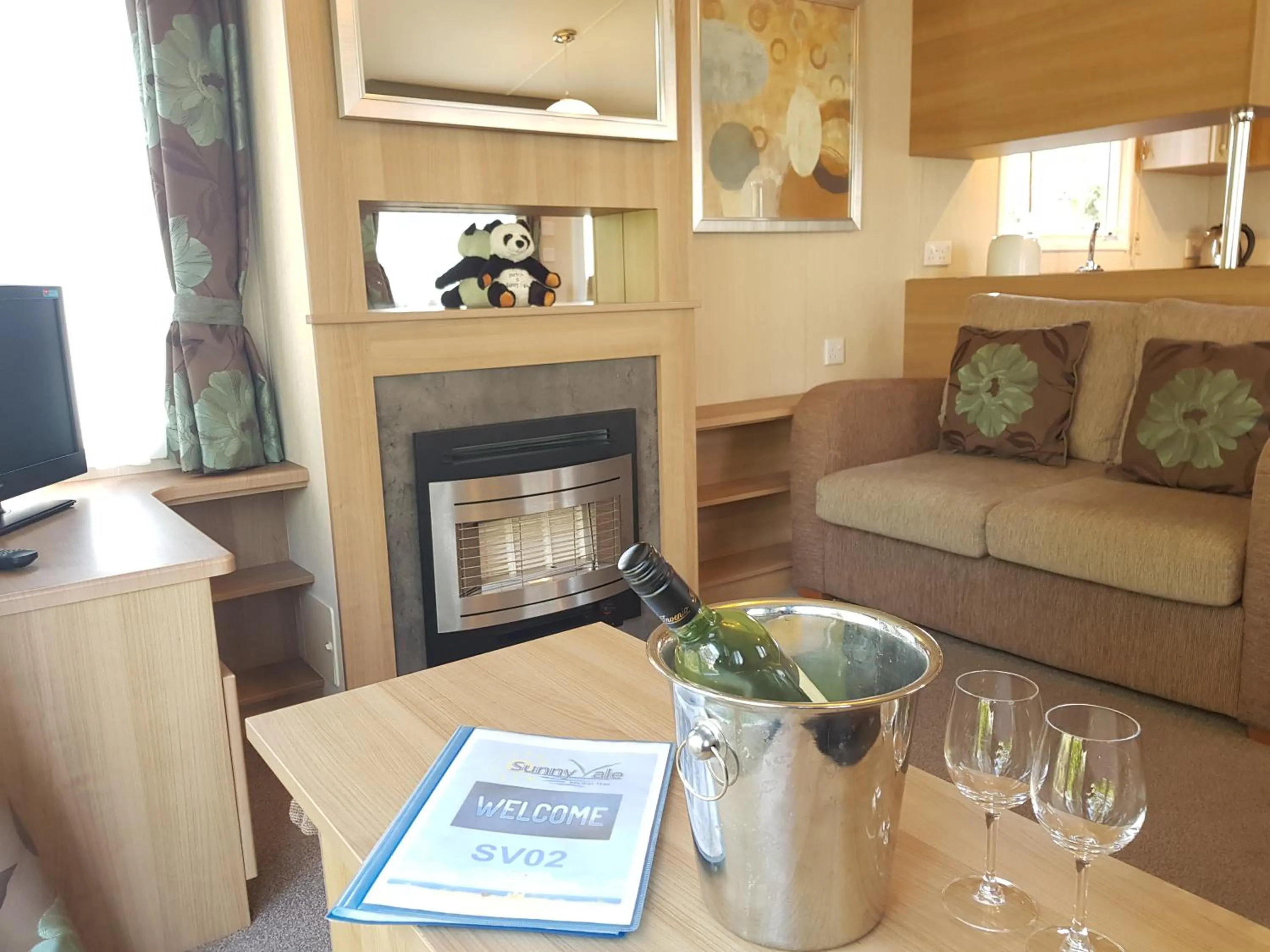 Living room in Sunnyglen Holiday Park