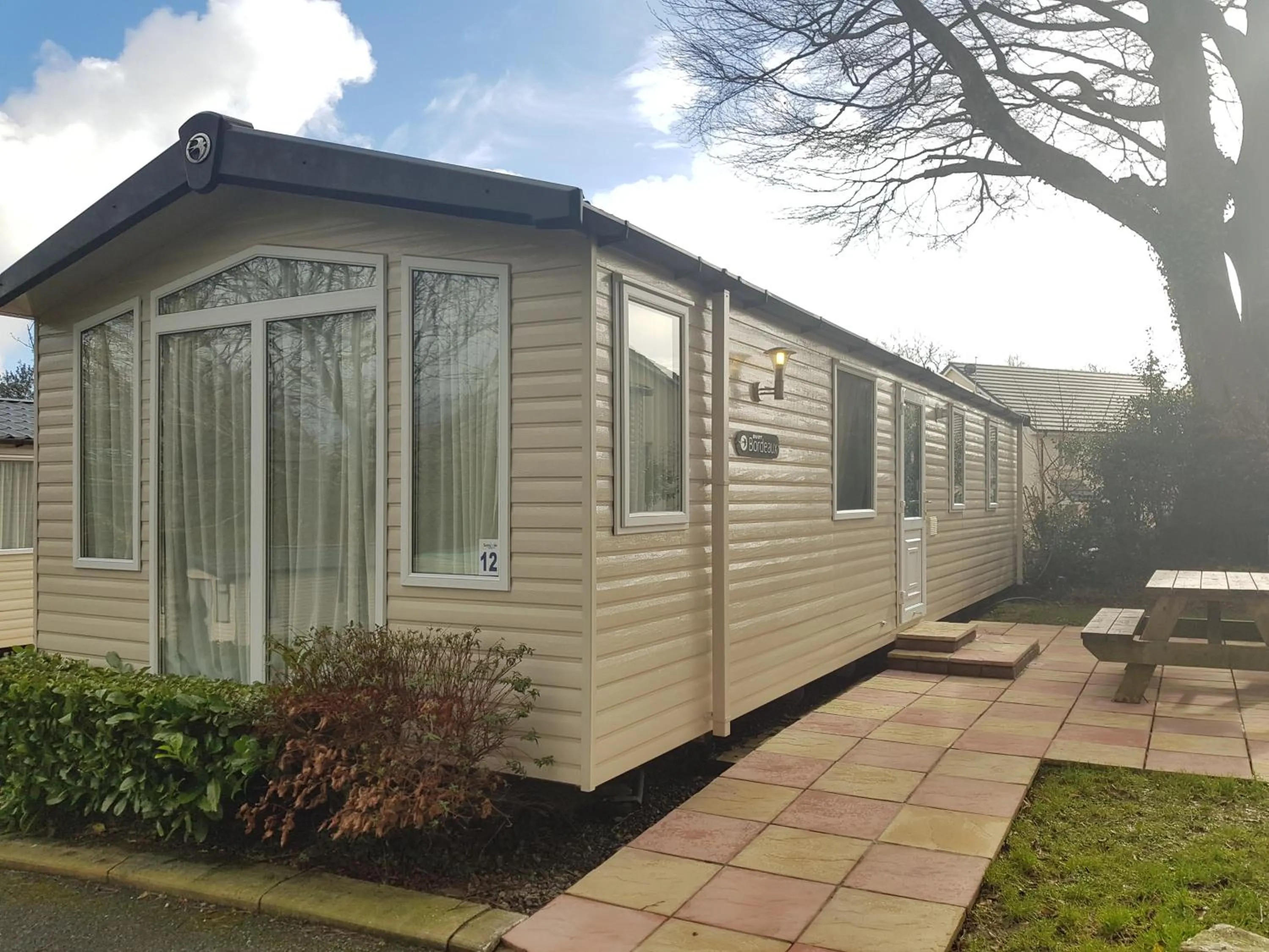 Property building in Sunnyglen Holiday Park