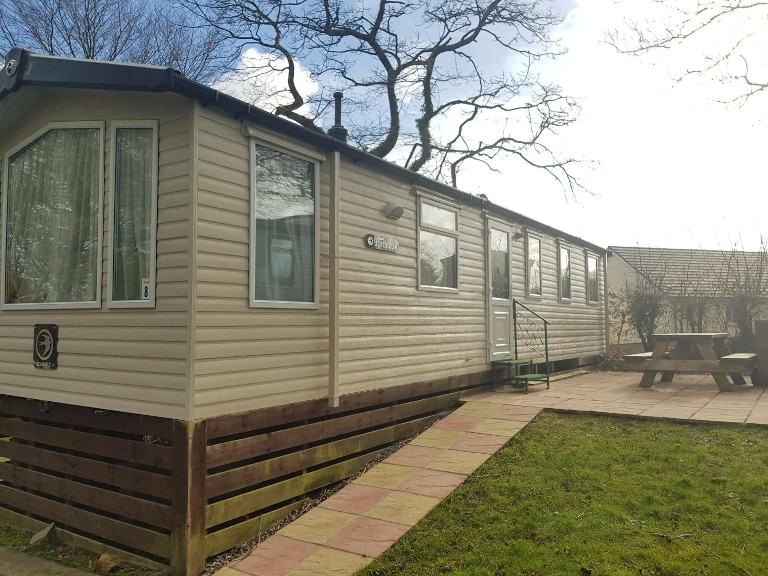 Property building in Sunnyglen Holiday Park