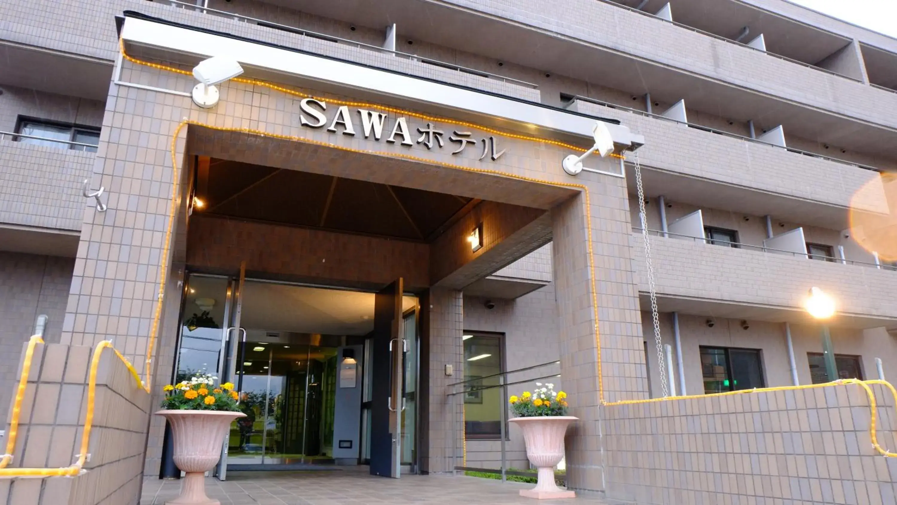 Facade/entrance in Sawa Hotel Facade/entrance in Sawa Hotel