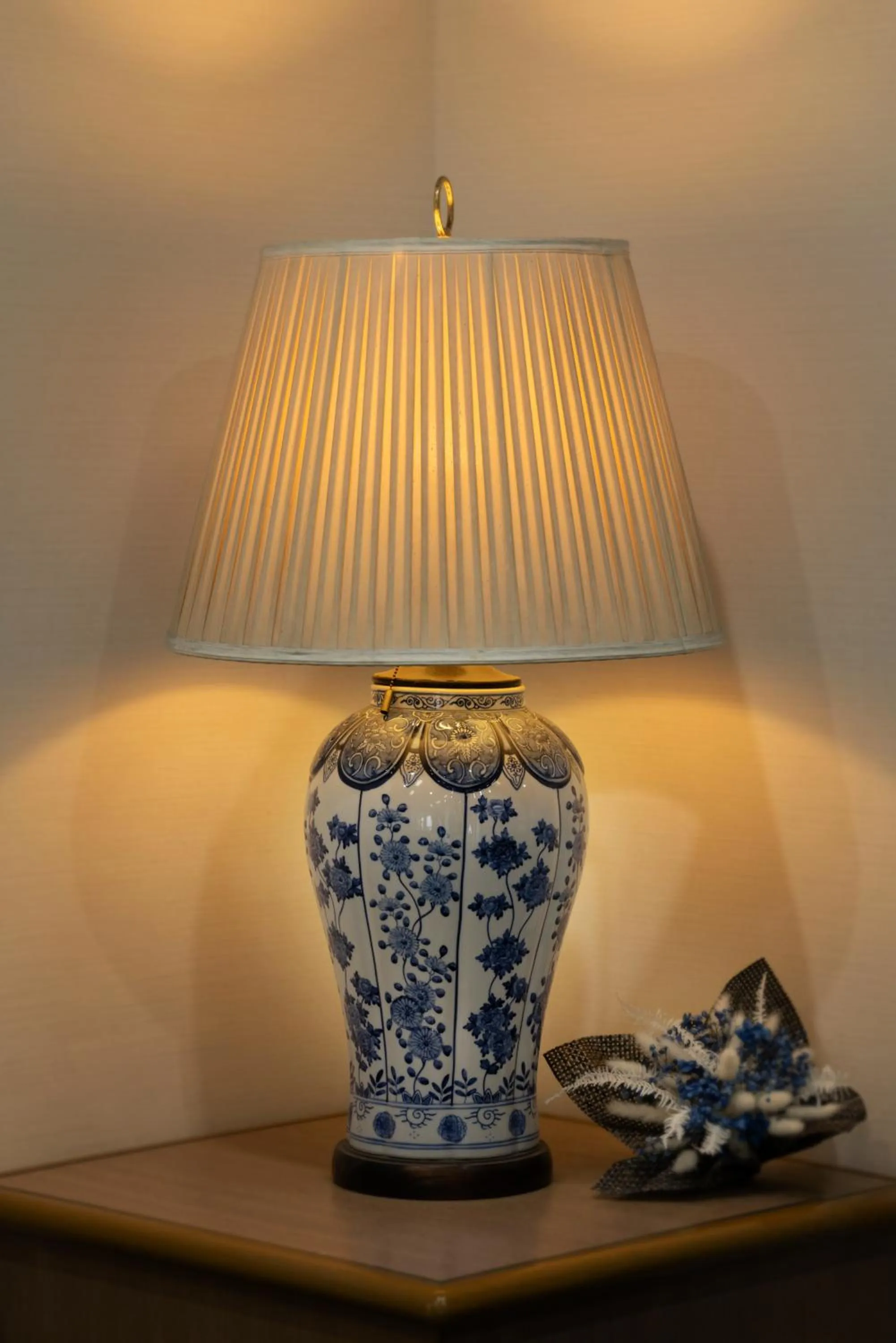 Communal lounge/ TV room in Sawa Hotel