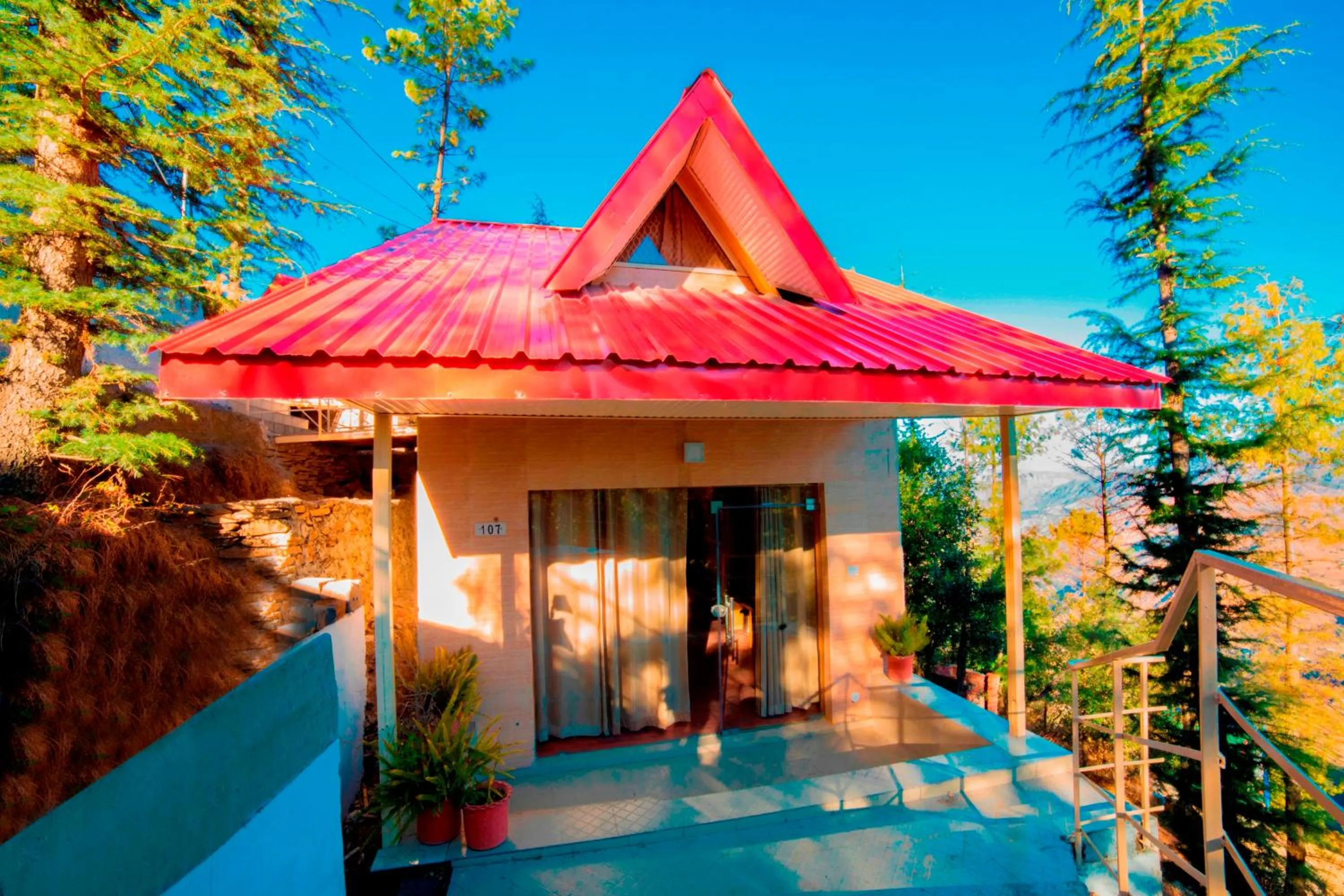 Property building in KVR Clarks Inn, Kufri