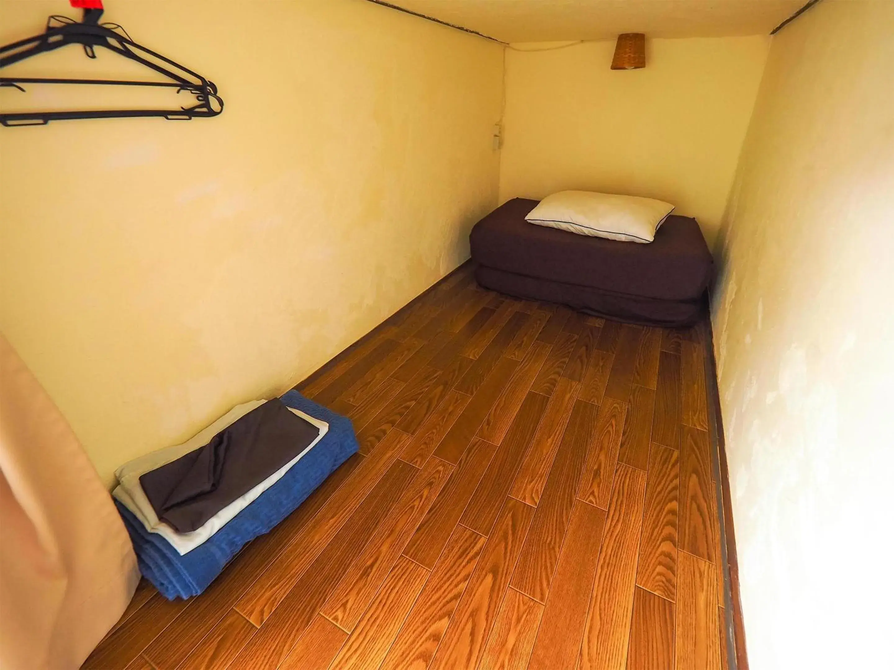 Bed in Guesthouse Churayado Ishigakijima Bed in Guesthouse Churayado Ishigakijima