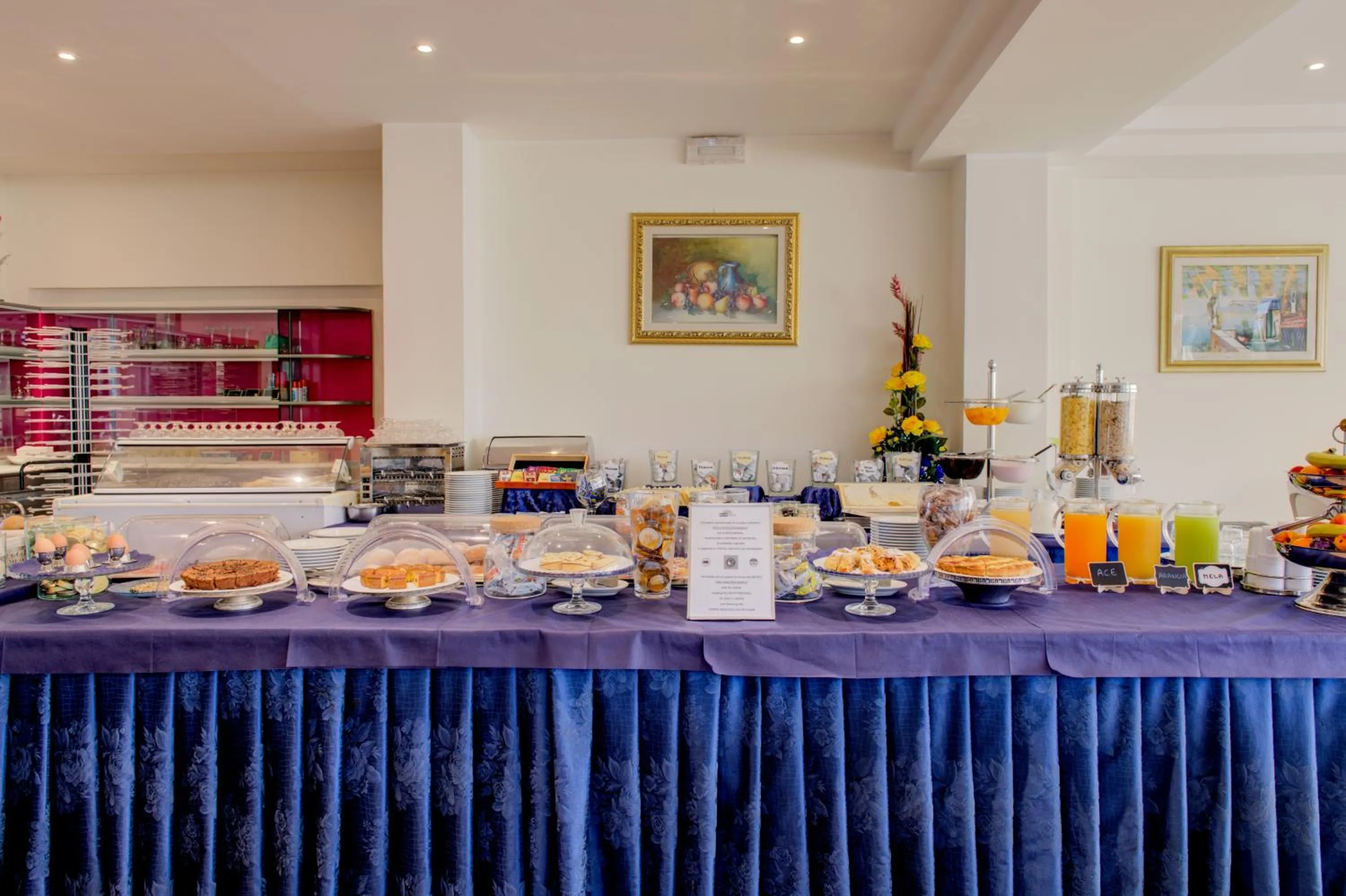 Food in Hotel Capitol - Bianchi Hotels