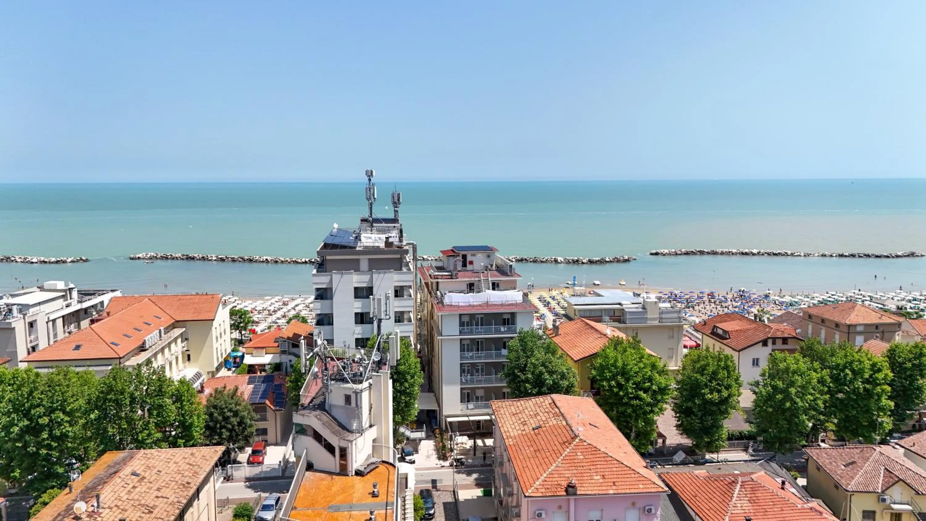 Property building in Hotel Capitol - Bianchi Hotels