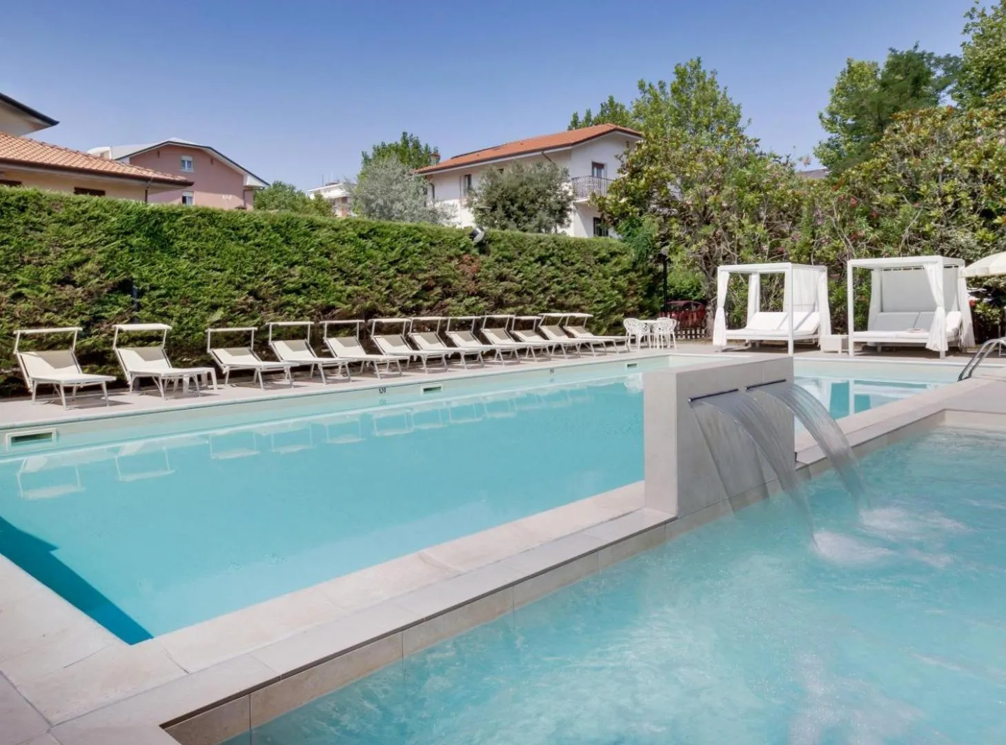 Pool view in Hotel Capitol - Bianchi Hotels