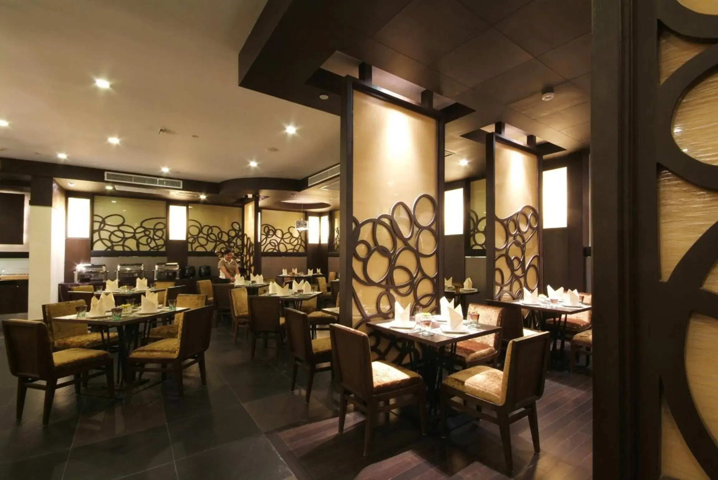 Restaurant/places to eat in Amora NeoLuxe Suites Hotel Restaurant/places to eat in Amora NeoLuxe Suites Hotel