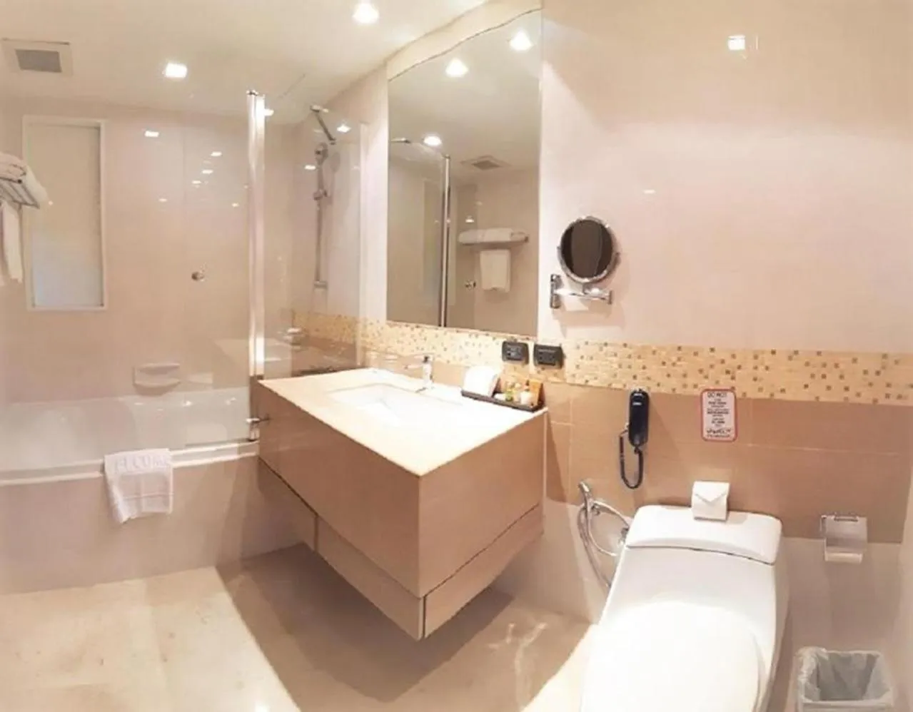 Shower in Amora NeoLuxe Suites Hotel