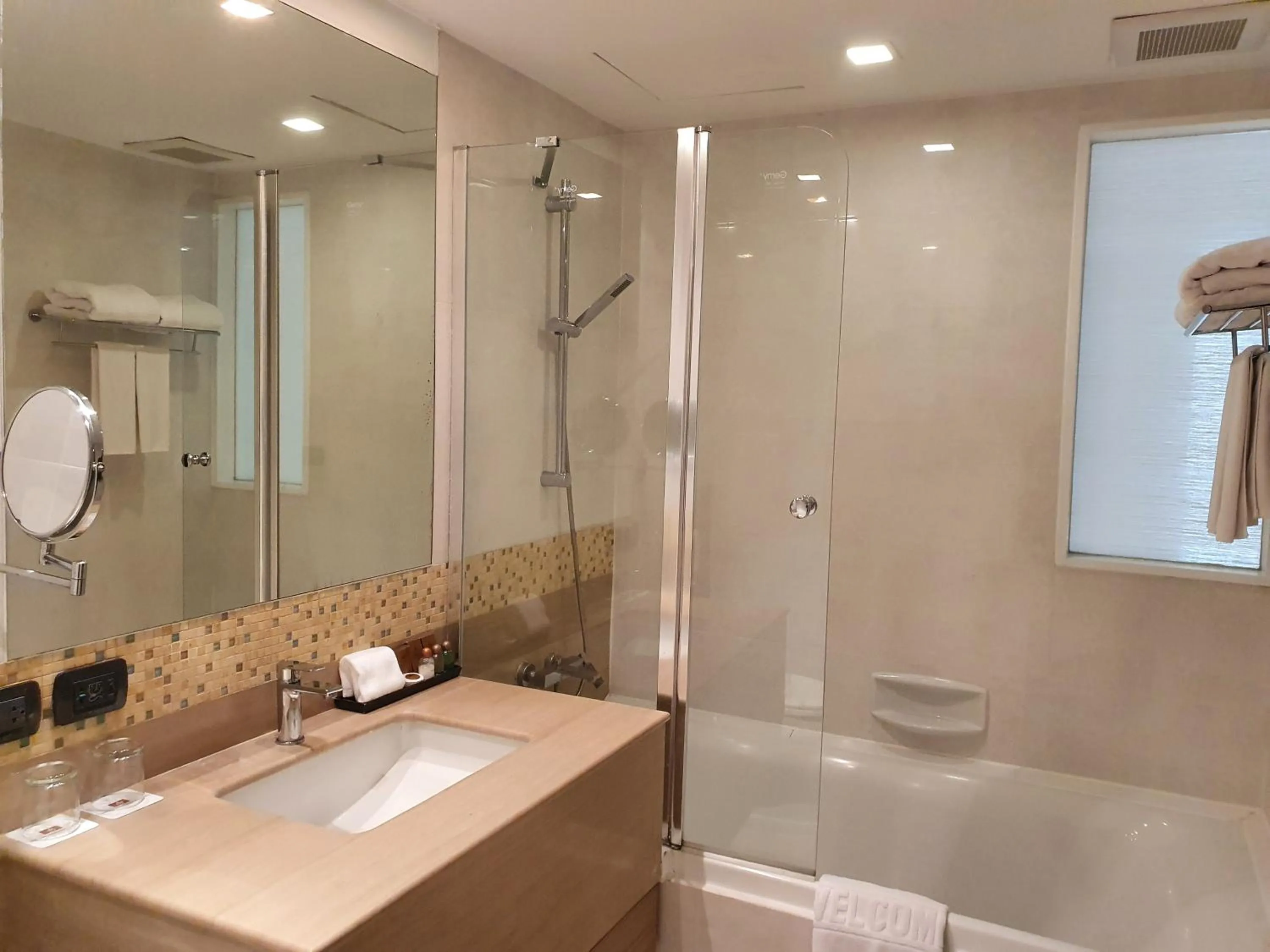 Shower in Amora NeoLuxe Suites Hotel