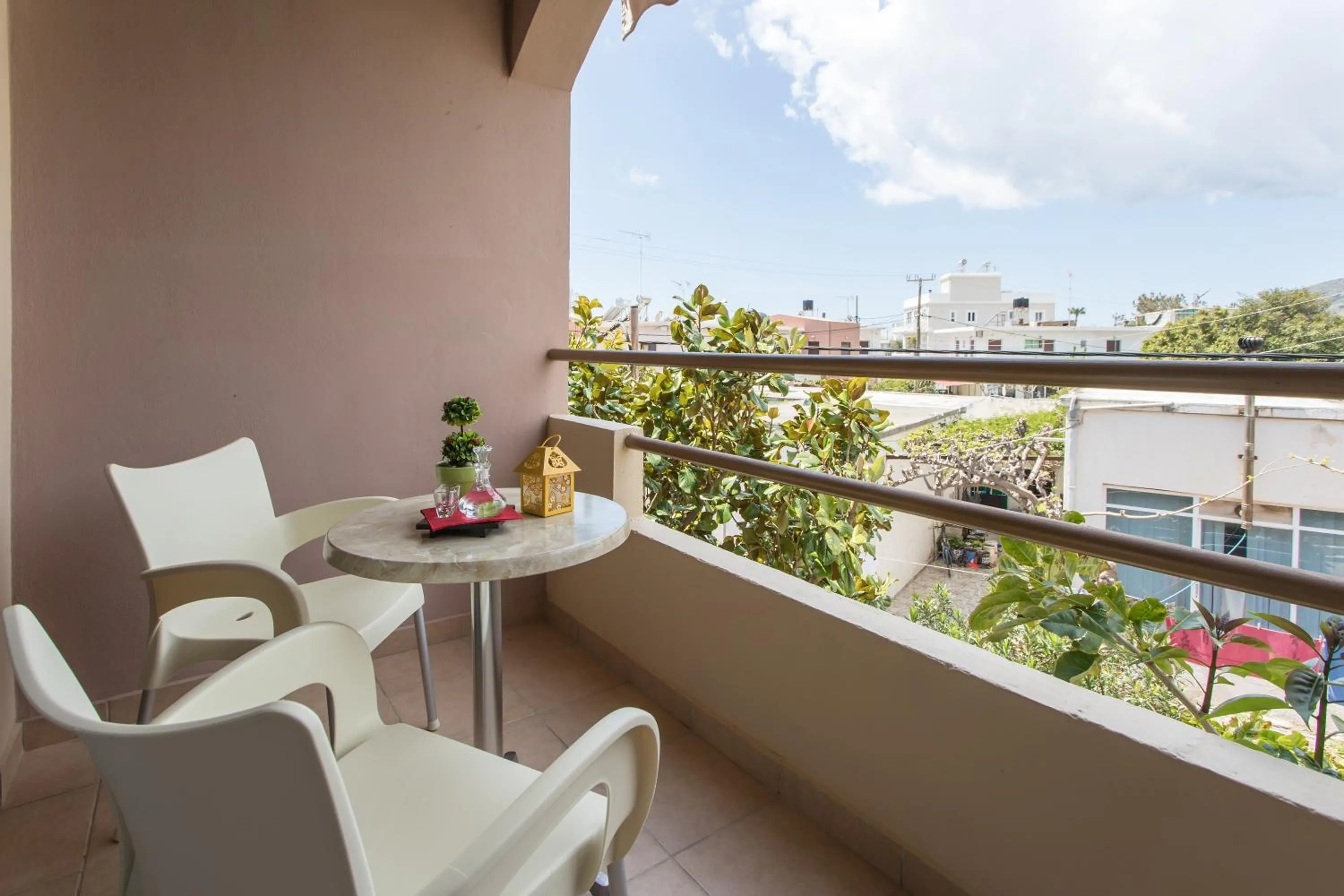 Glaros Hotel