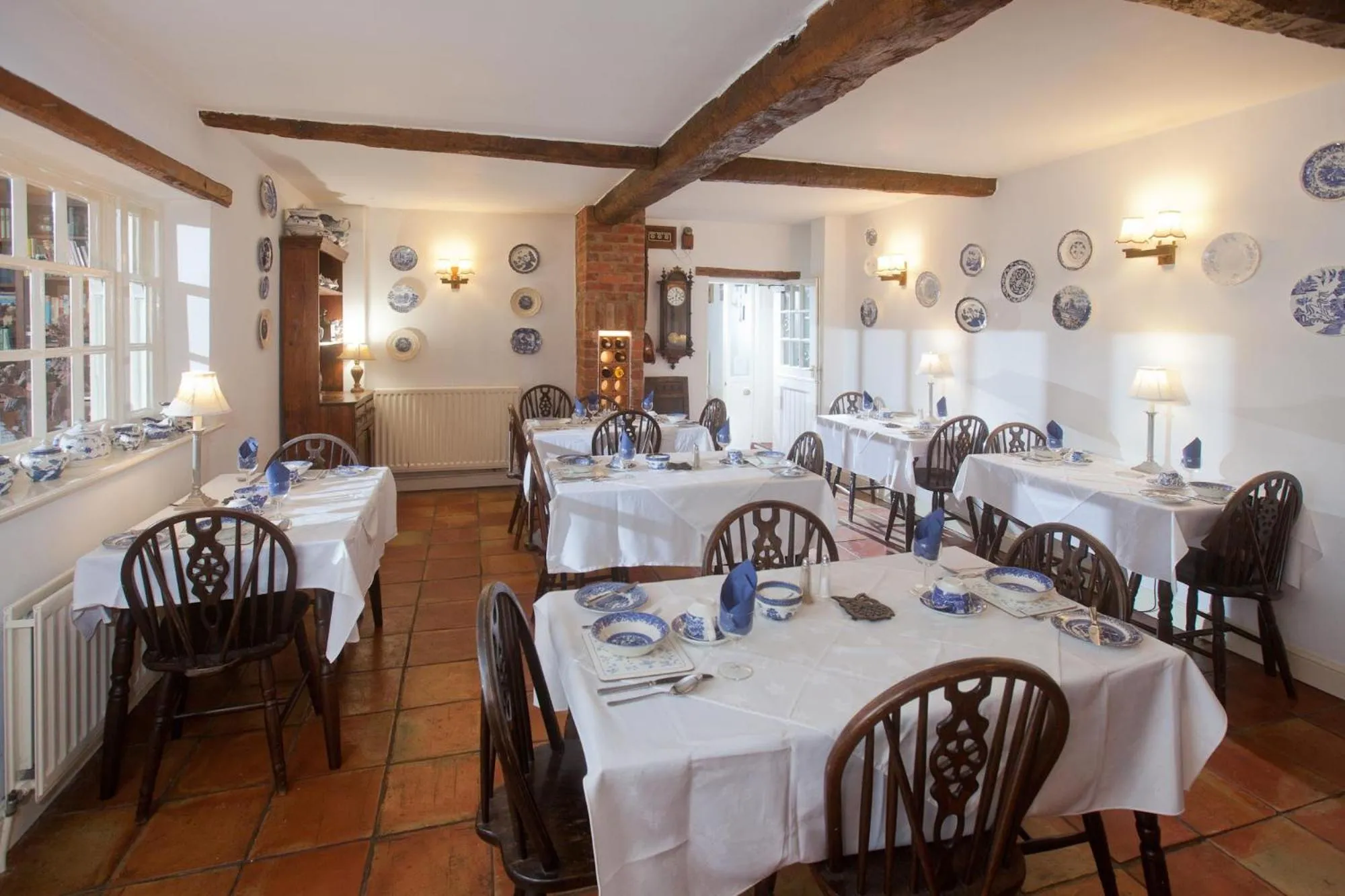 Restaurant/places to eat in The Old House Guest House