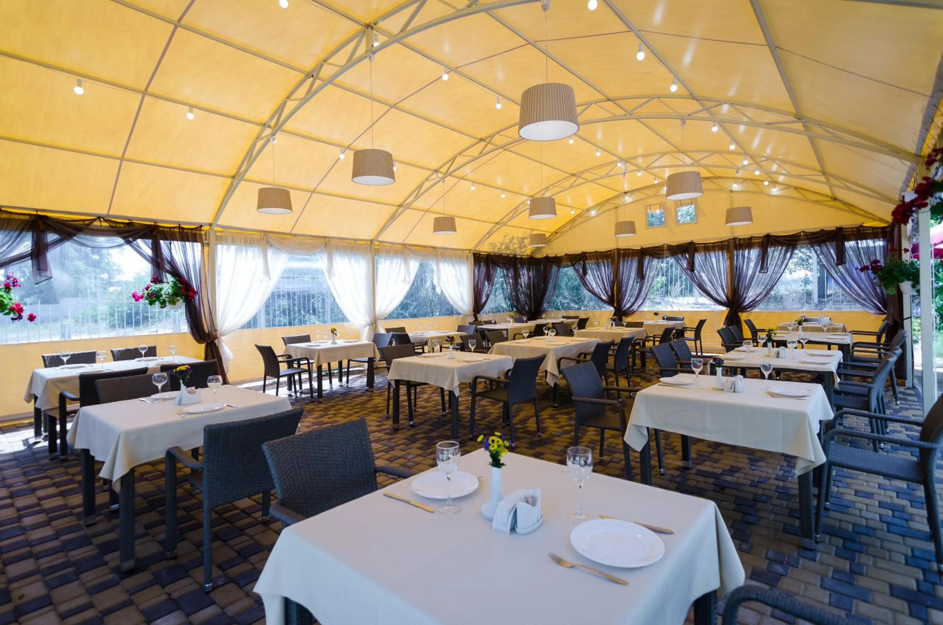 Restaurant/places to eat in VitaPark Borysfen