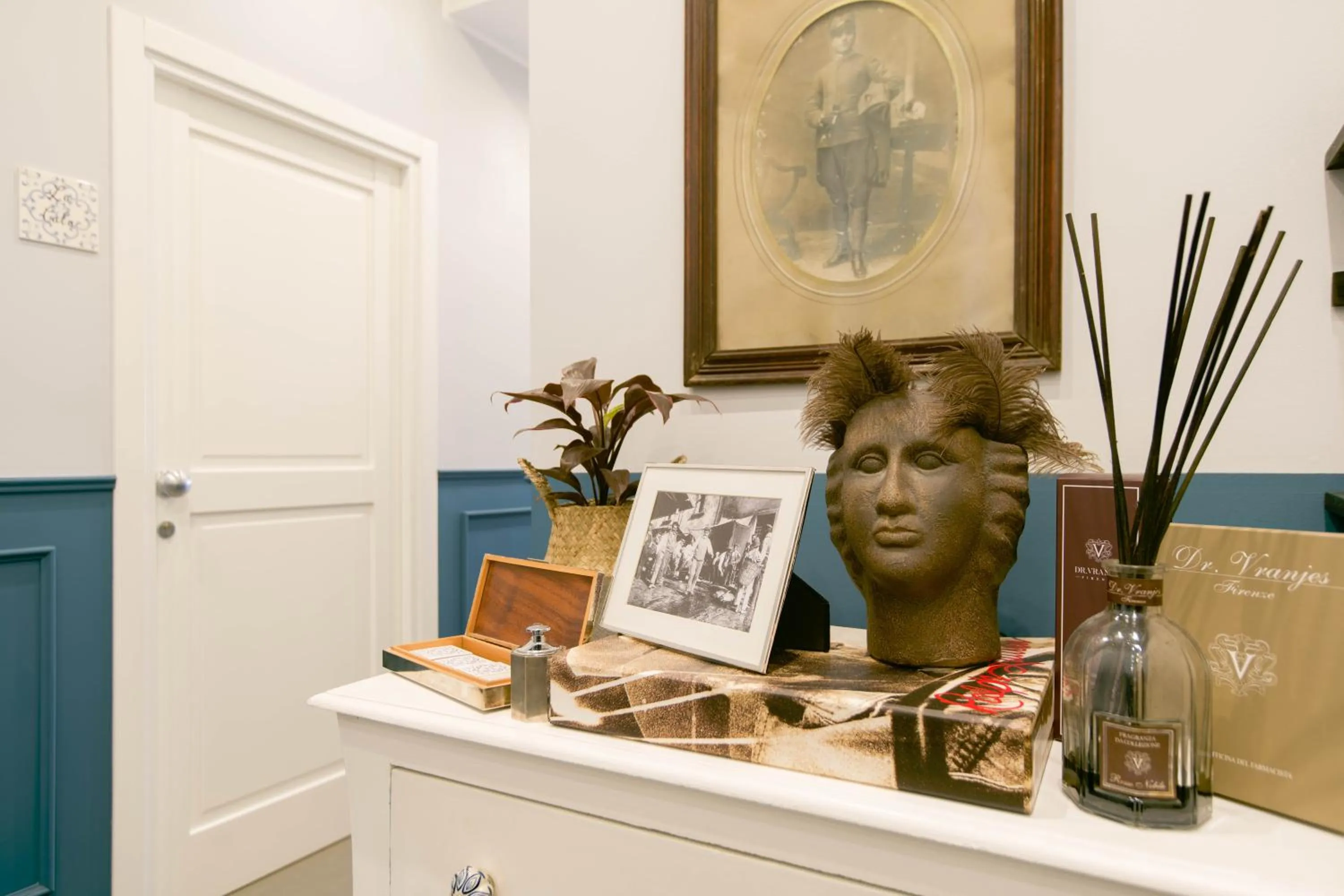 Decorative detail in Family Affair Luxury Rooms&Suites