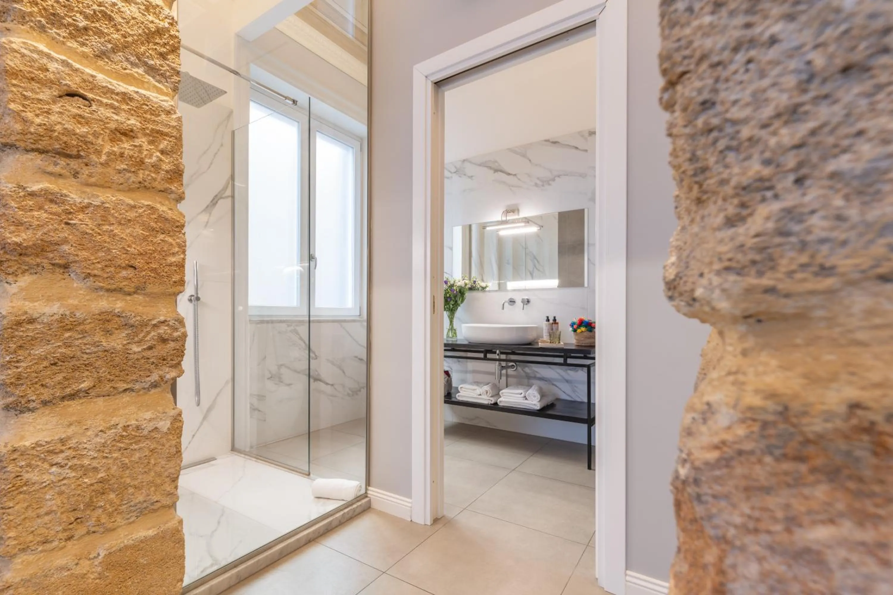 Family Affair Luxury Rooms&Suites