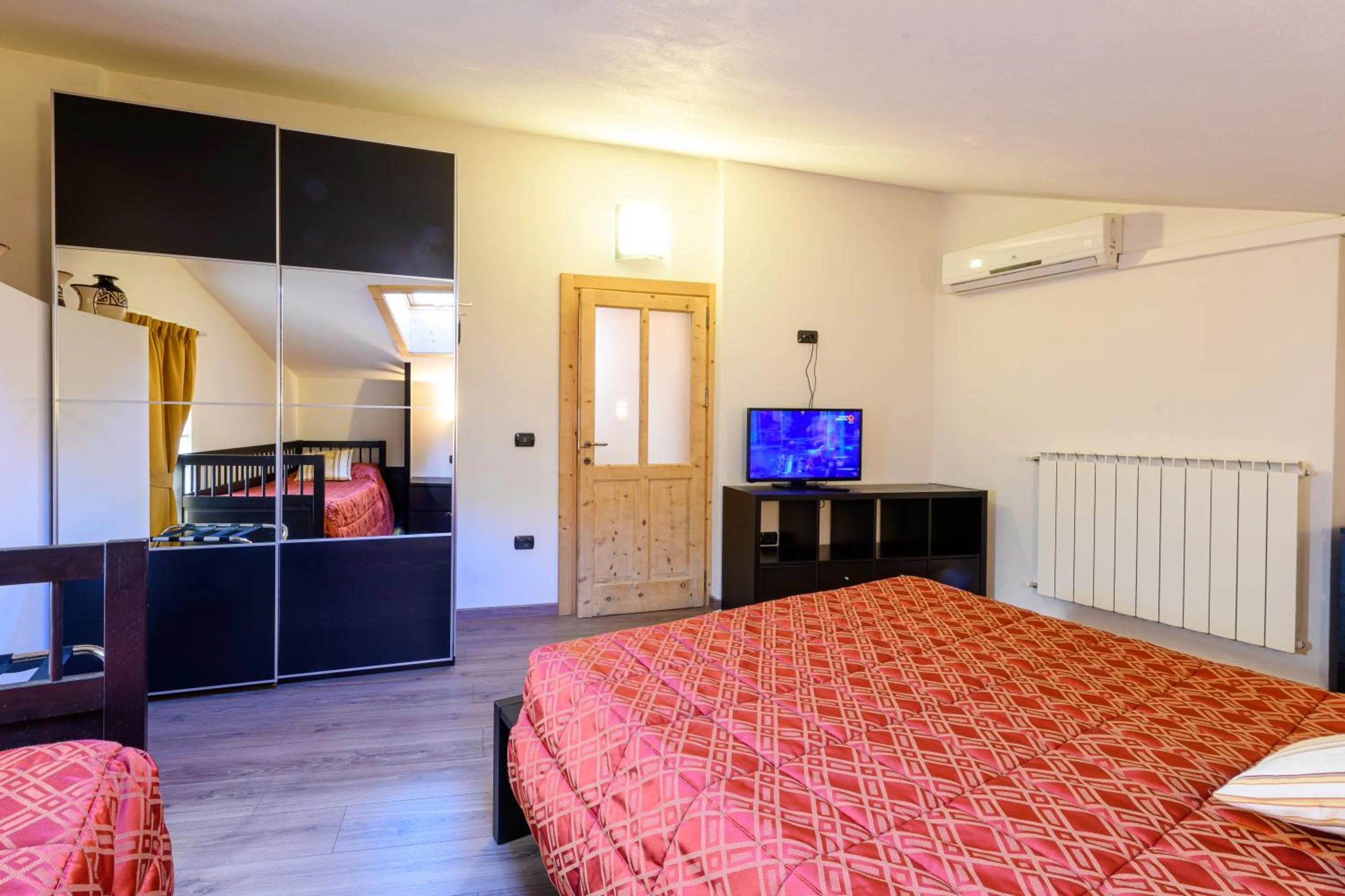 Bedroom, Bed in Hotel Garni Le Corti