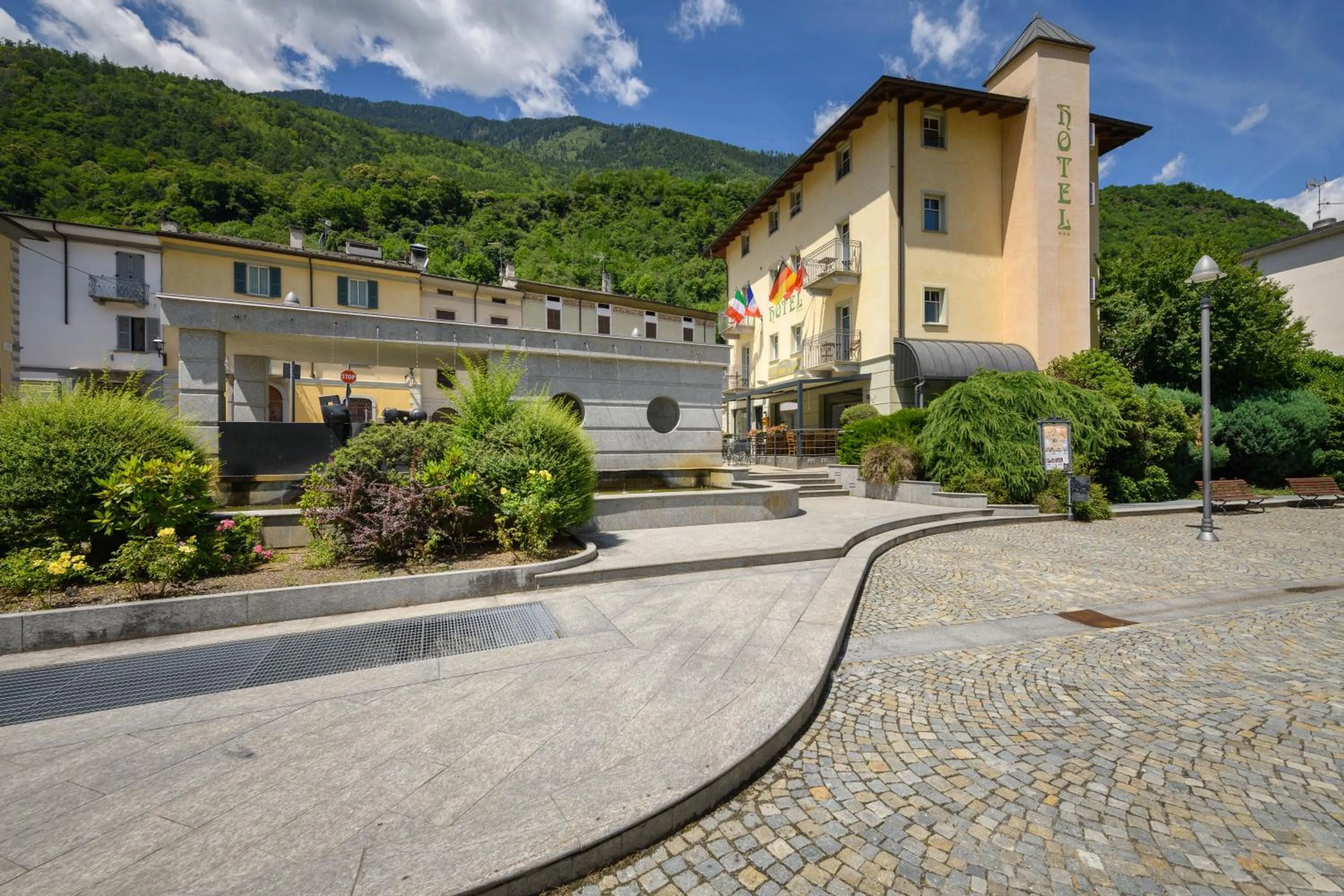 Property building in Hotel Garni Le Corti