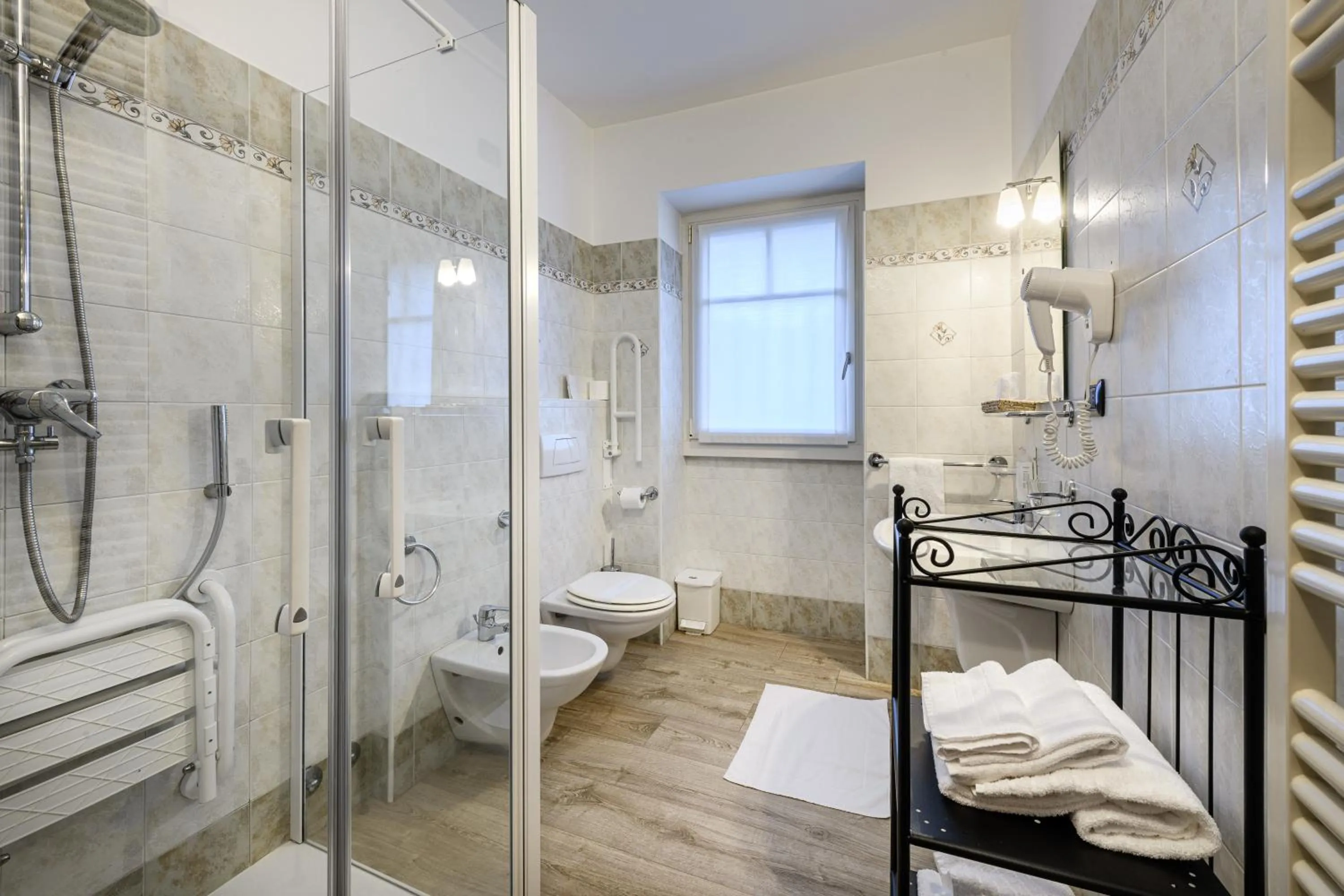 Bathroom in Hotel Garni Le Corti