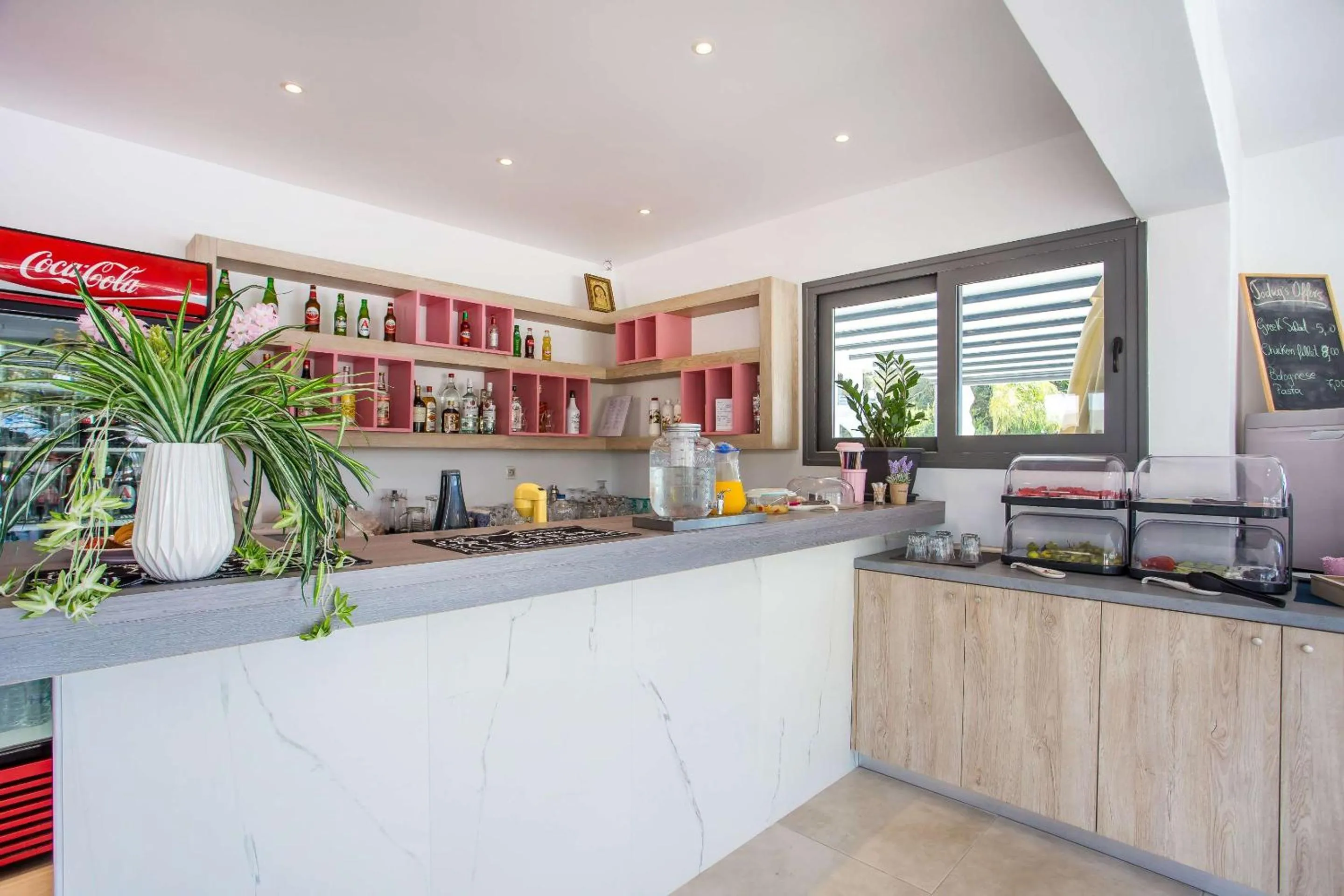 Restaurant/places to eat in Madison Boutique, Faliraki