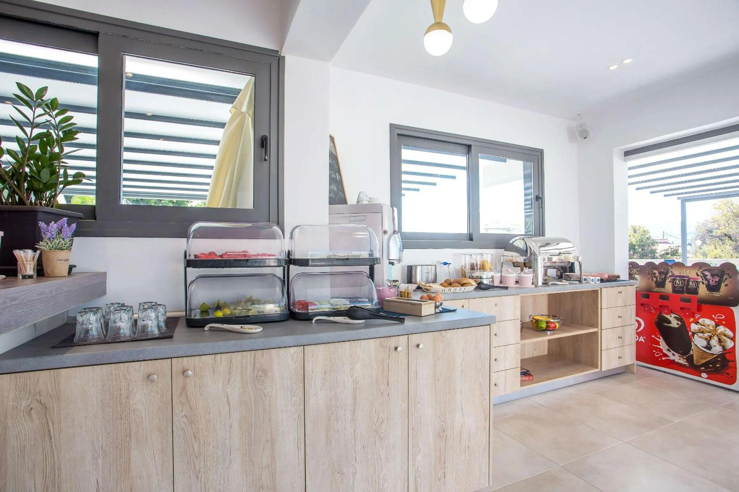 Restaurant/places to eat in Madison Boutique, Faliraki