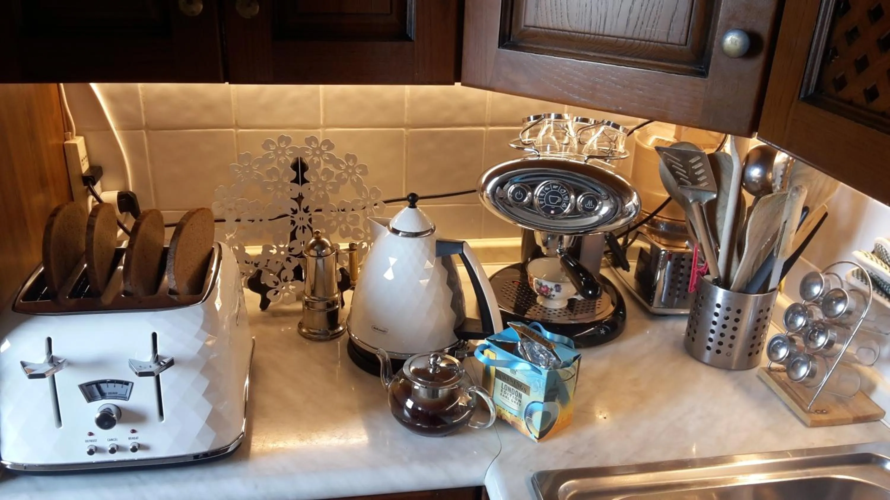 Food and drinks in B&B L'Orologio