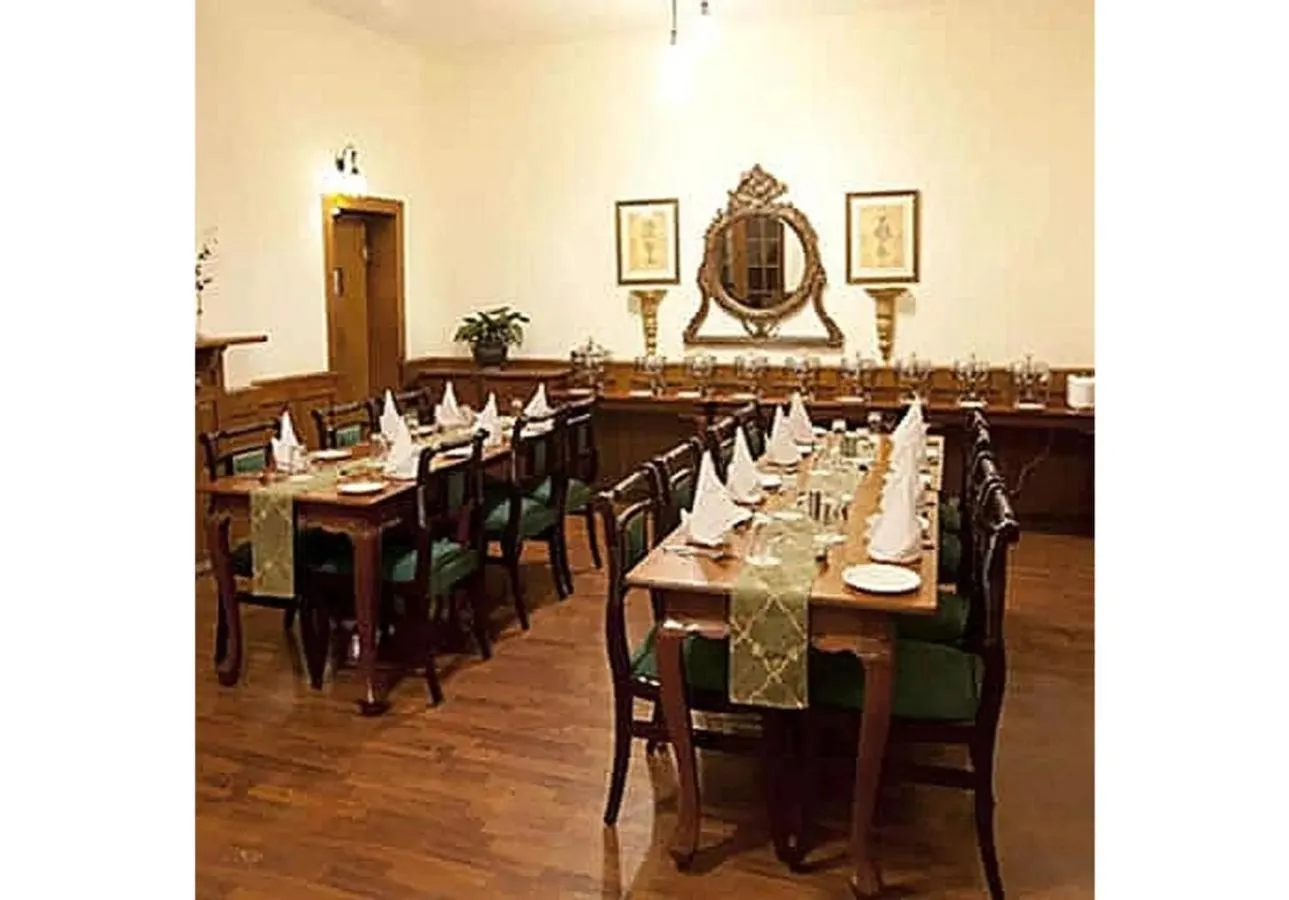 Restaurant/places to eat in Springfields - A Heritage Palace Since 1902