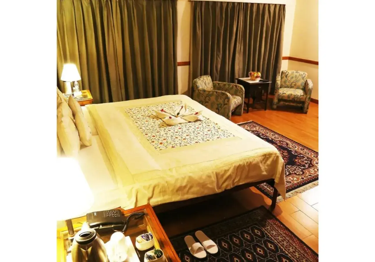 Bedroom, Bed in Springfields - A Heritage Palace Since 1902 Bedroom, Bed in Springfields - A Heritage Palace Since 1902