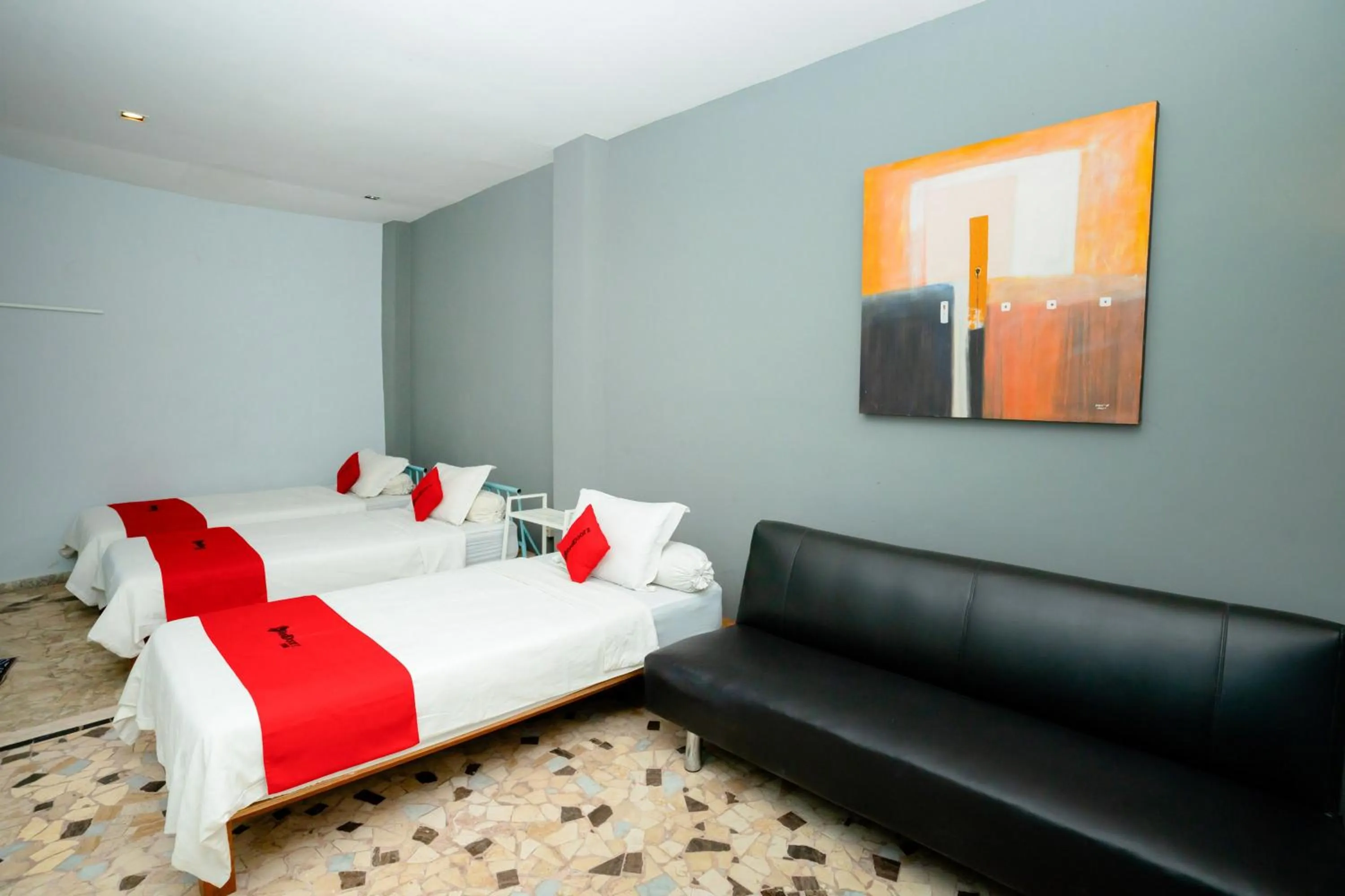 Bedroom, Bed in RedDoorz near RSUD Kota Mataram