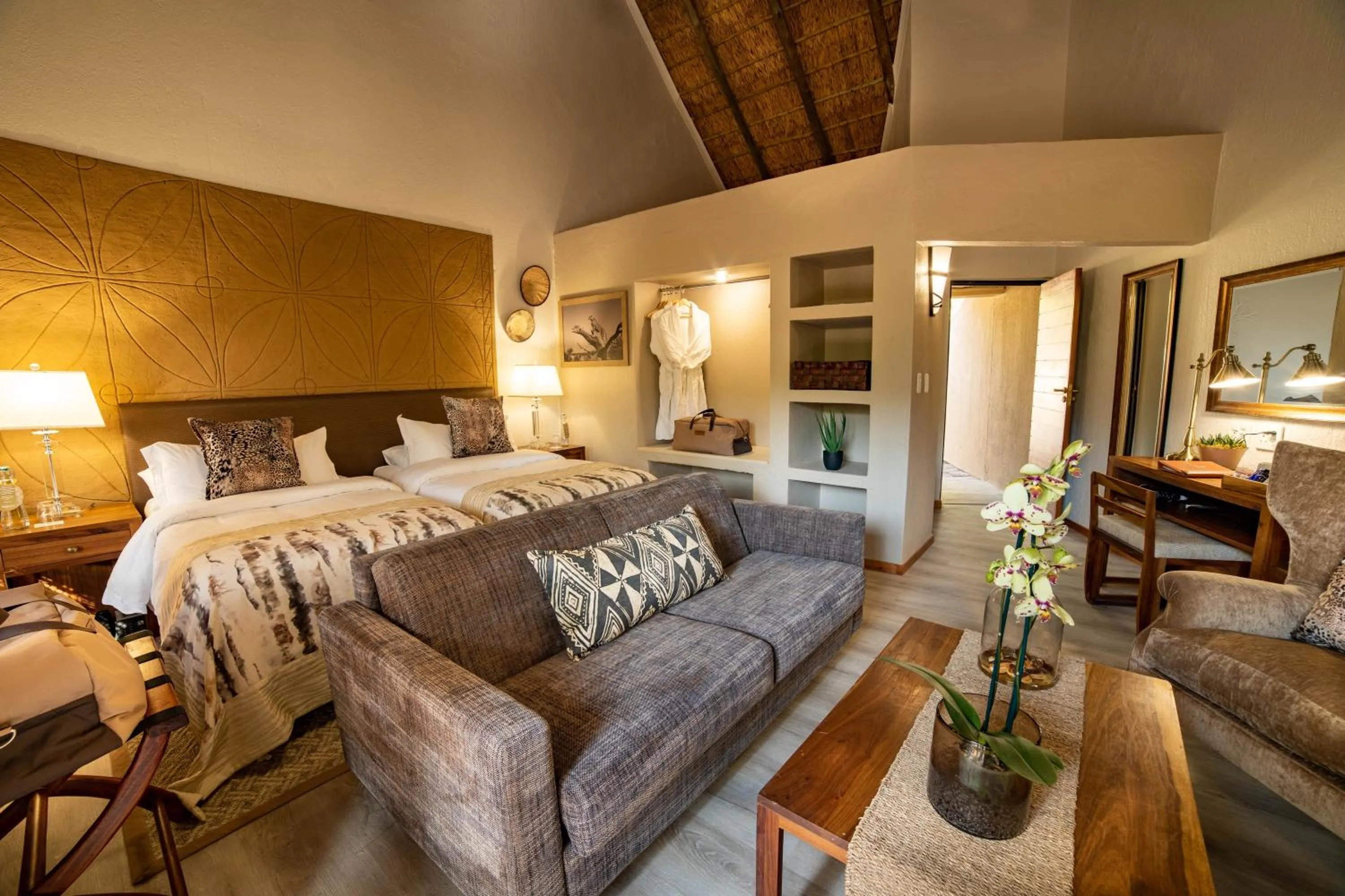 Bedroom, Bed in Mabula Game Lodge