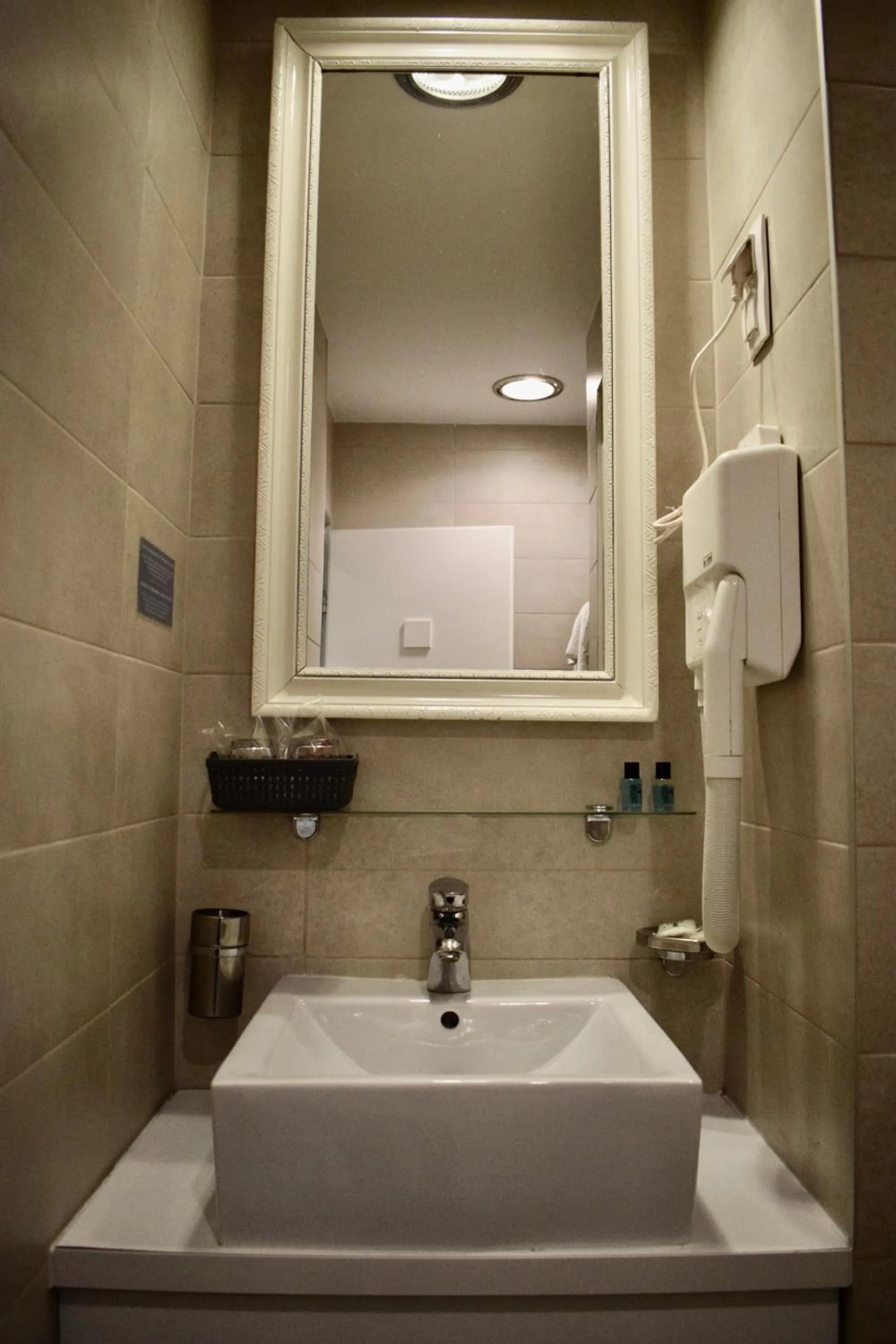 Bathroom in Hotel Divan