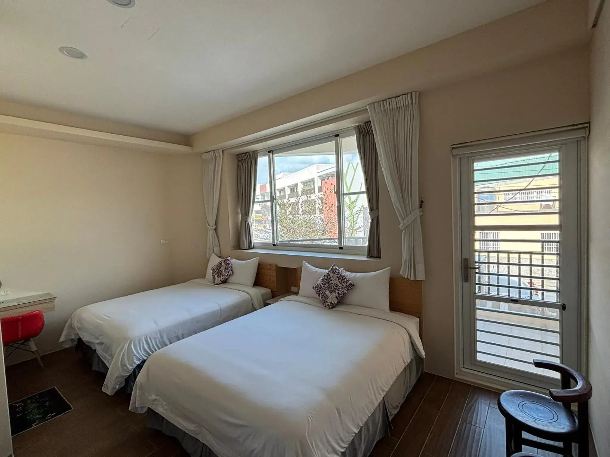 Quadruple Room with Balcony in Ding Dong Homestay Quadruple Room with Balcony in Ding Dong Homestay